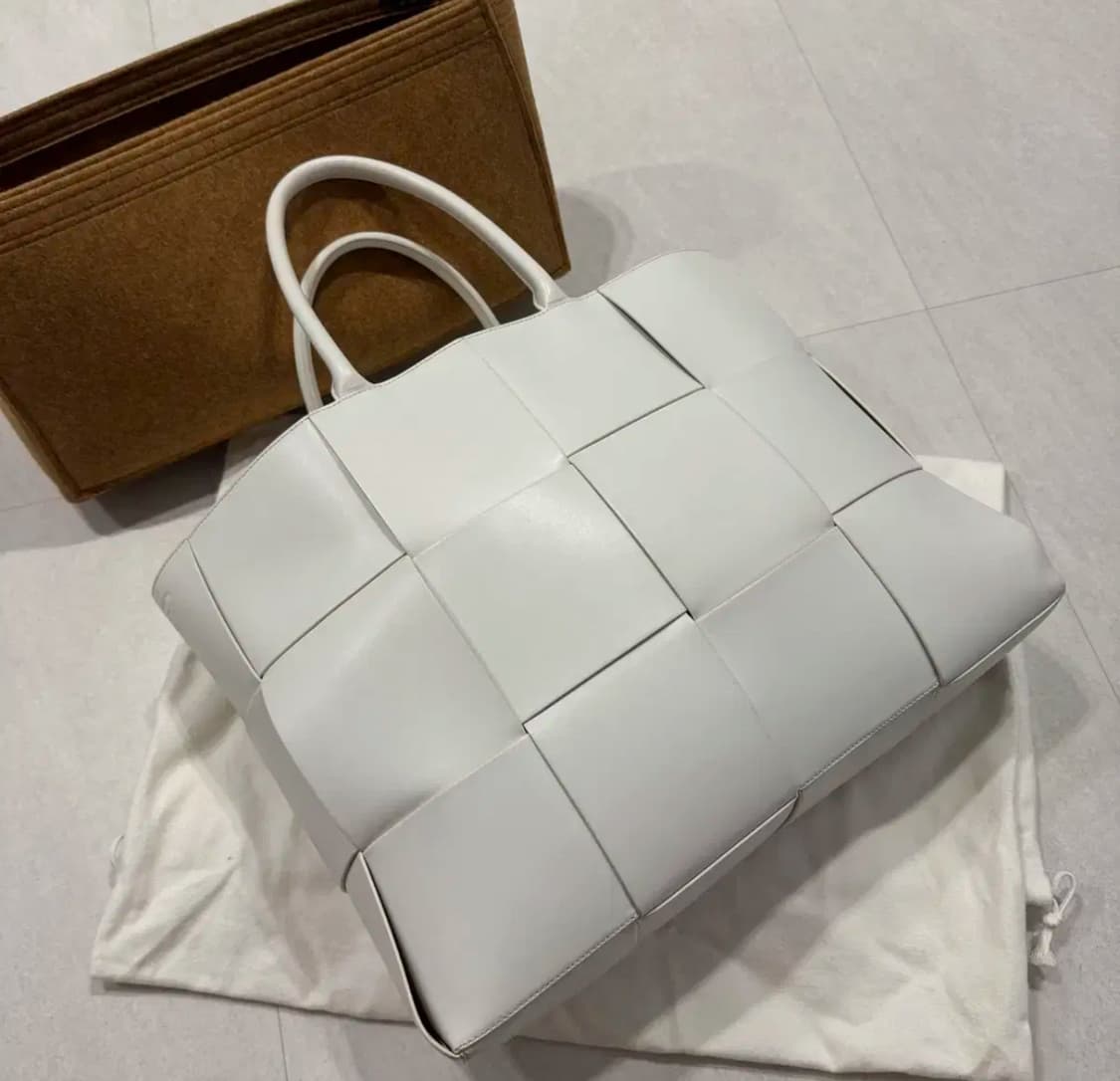 보테가베네타 아르코 토트백 라지 상품이미지3