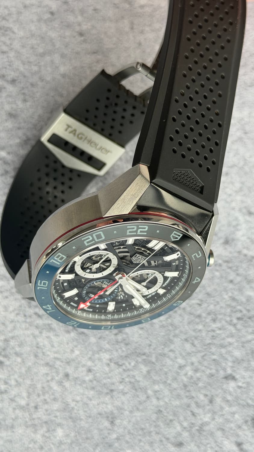 태그호이어 까레라 호이어02 GMT CBG2A1Z 시계 판매합니다. 상품이미지4