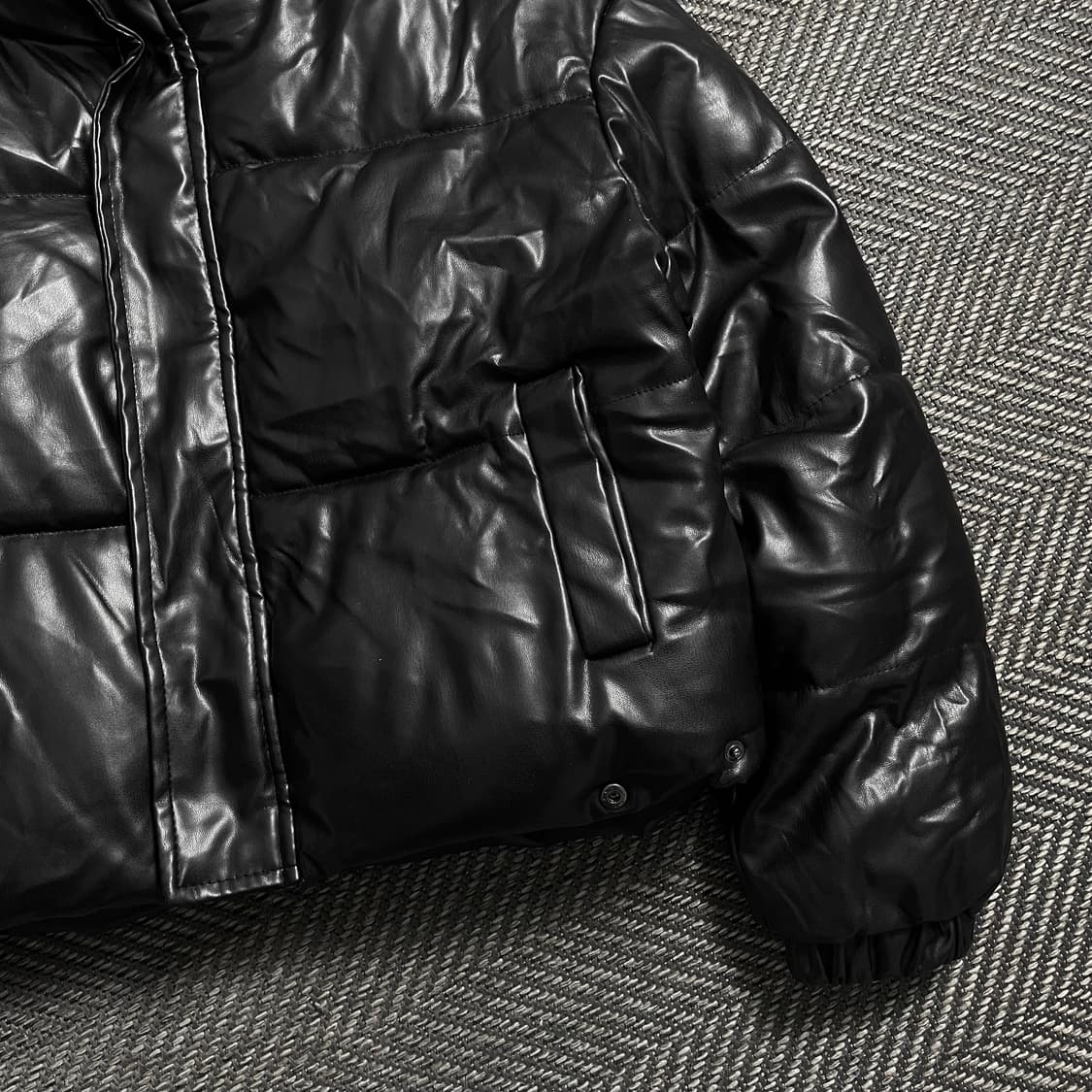 빈티지 우먼스 블랙 비건 레더 패딩 점퍼o 4752 상품이미지2