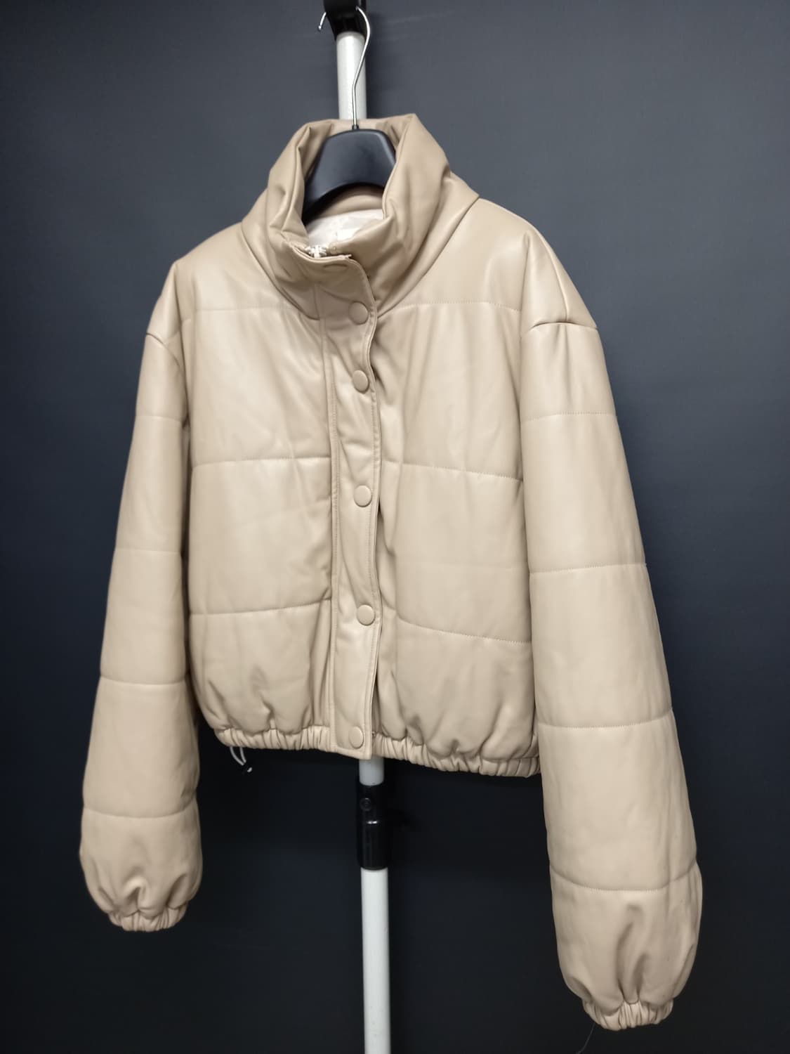 새 JS NEWYORK 페이크 레더 숏 패딩 F 33-66 상품이미지4