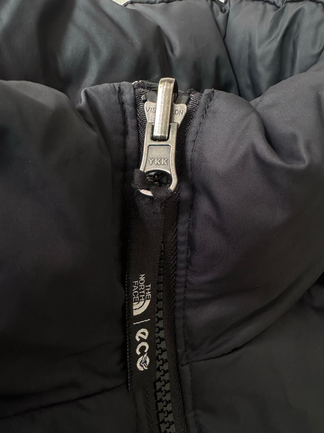 [XL] 노스페이스 1996 눕시 반다나 페이즐리 패딩  상품이미지4