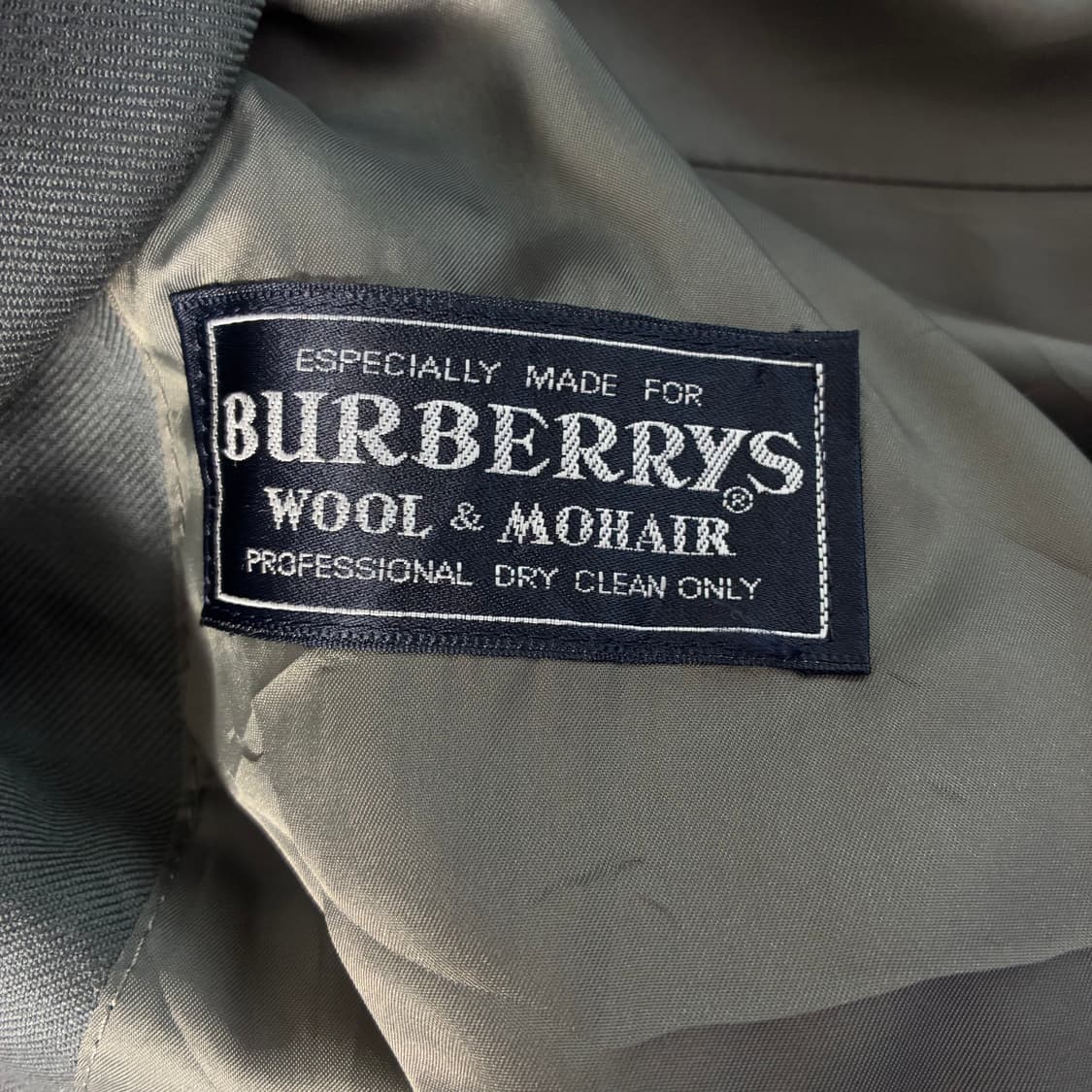 Burberrys  버버리 금장 울 블레이저 상품이미지5