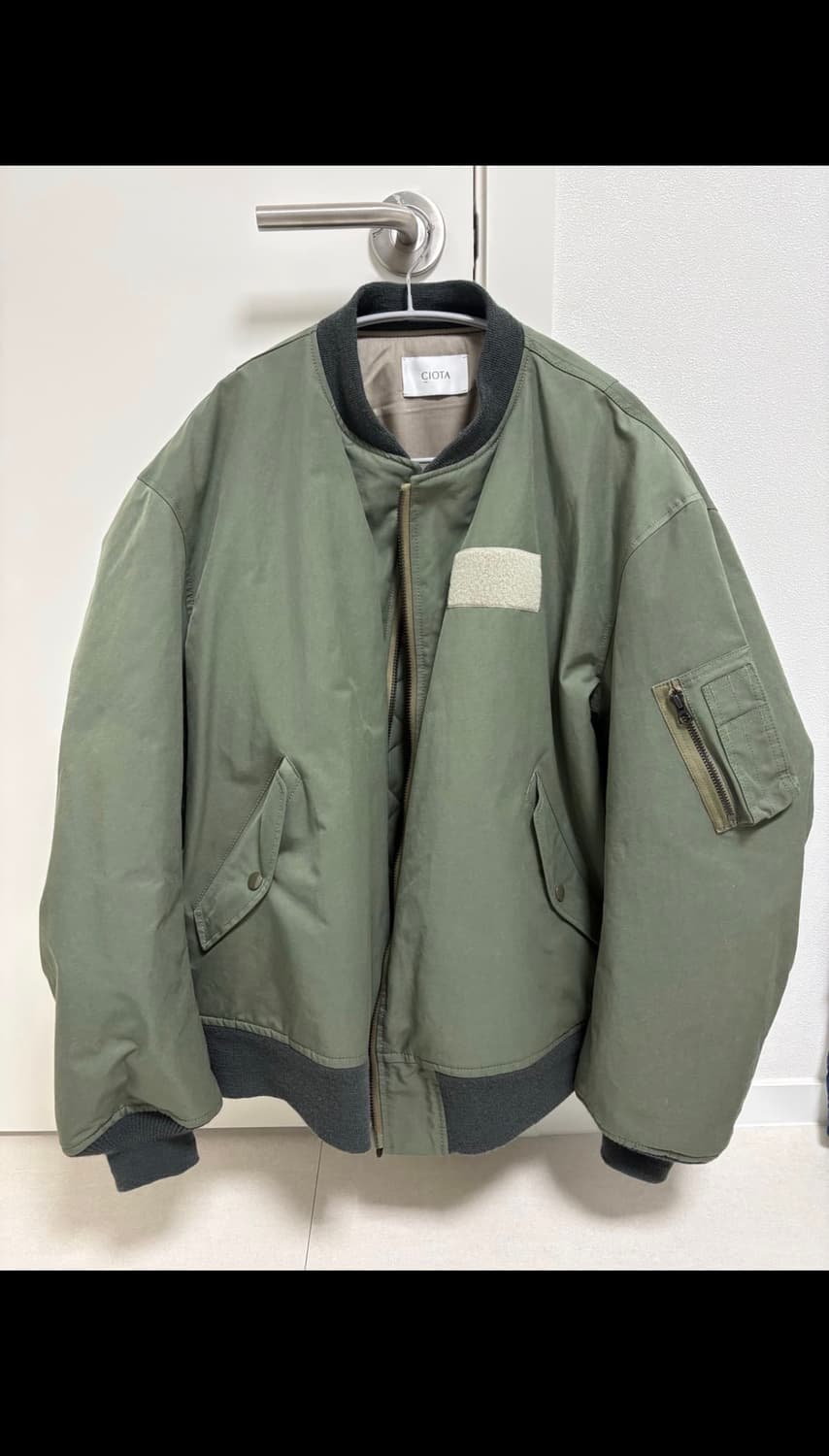 [7] 24aw 시오타 ma-1 7사이즈 카키 판매합니다 상품이미지2