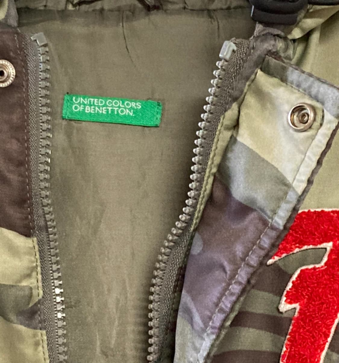 베네통 카모 후드 자켓 S 상품이미지5