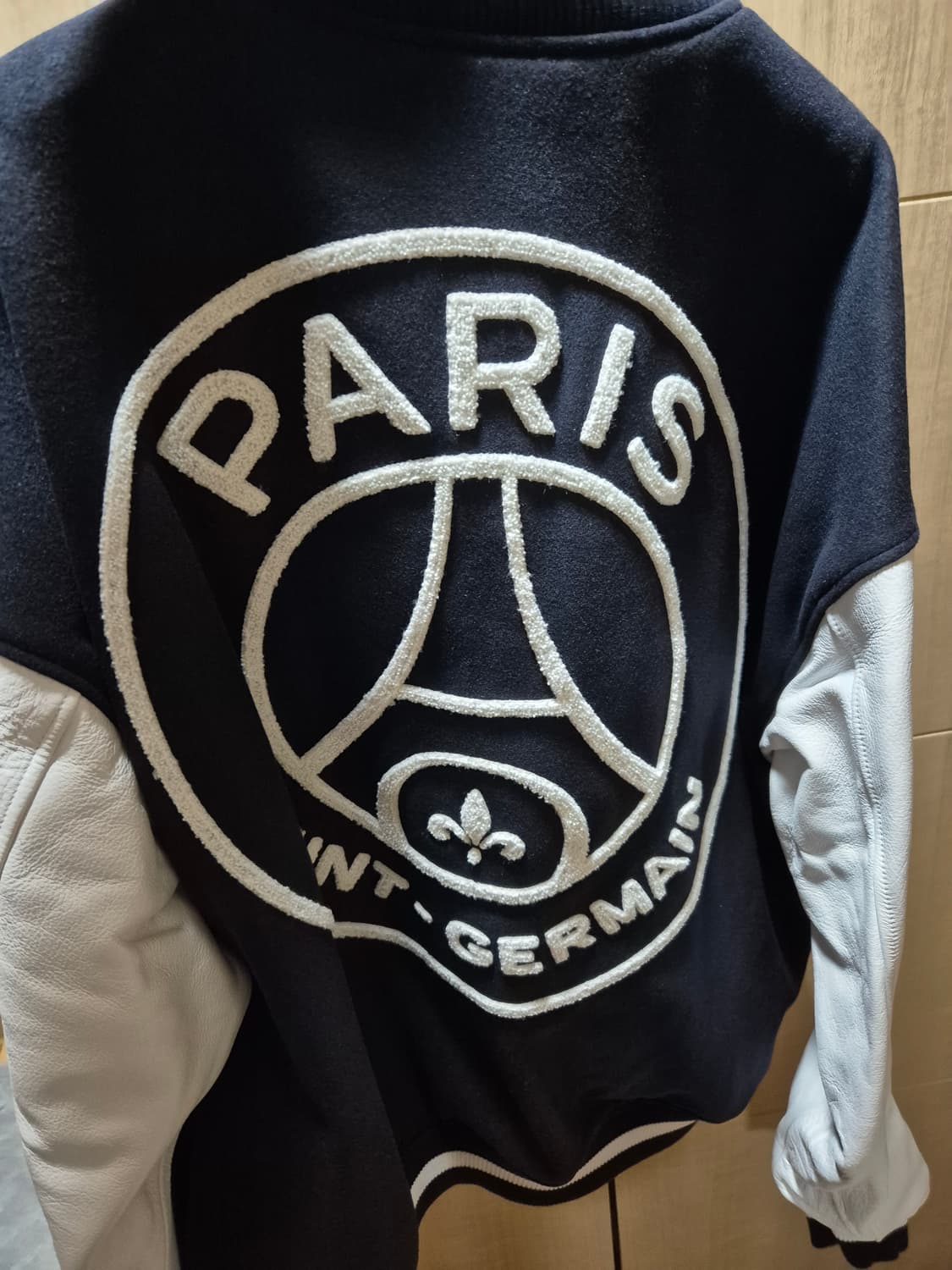 (새상품)오버더피치 PSG X P BILLIANCOURT 바시티자켓 xl 상품이미지2