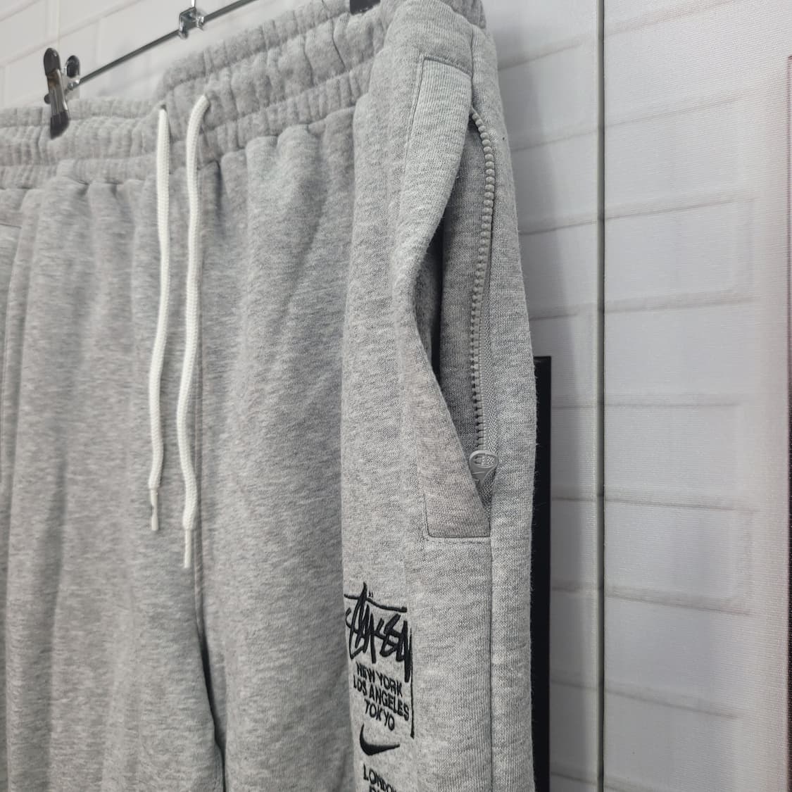 나이키 X 스투시 플리스 기모 팬츠 바지 헤더 100사이즈 새상품급 상품이미지3