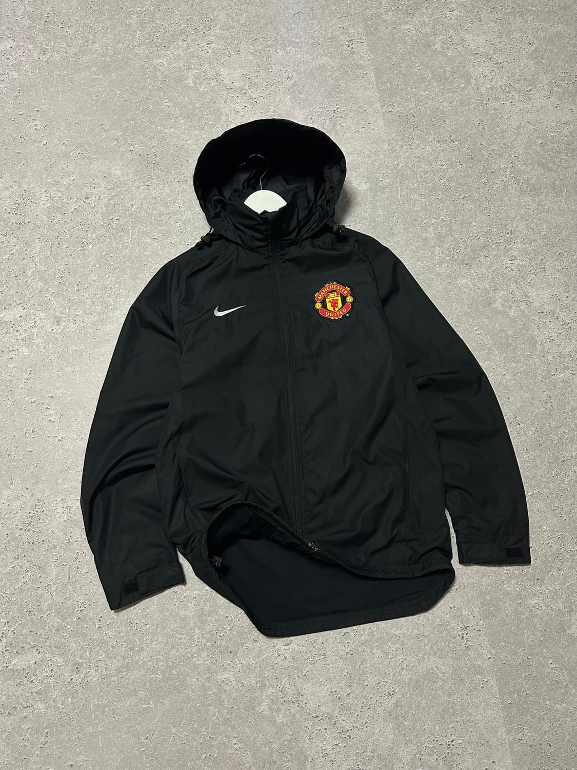 나이키 맨체스터 유나이티드 블랙 바람막이 상품이미지1