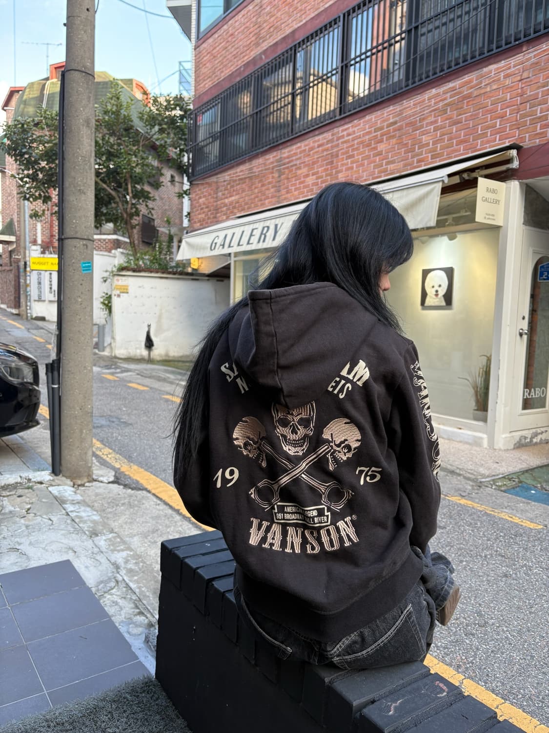 밴슨 자수 디테일 바이커 무드 후드집업 상품이미지2