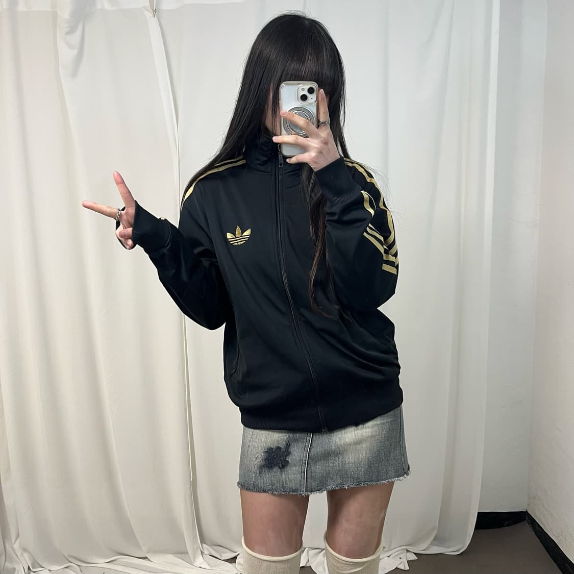 Adidas Black & Gold Firebird Jersey 상품이미지2