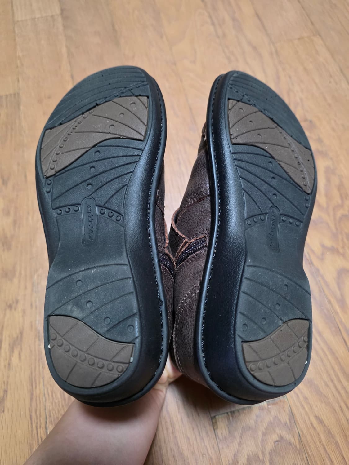 허시파피 여성 가죽 앵글 부츠 상품이미지4