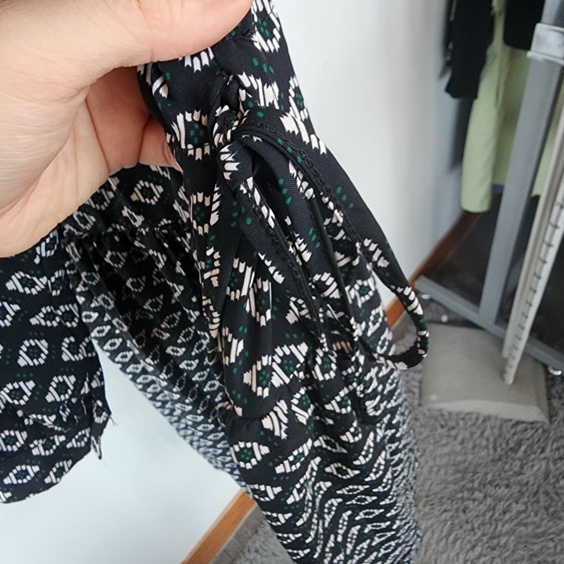 세라 카라 블랙 패턴 롱 원피스 상품이미지8