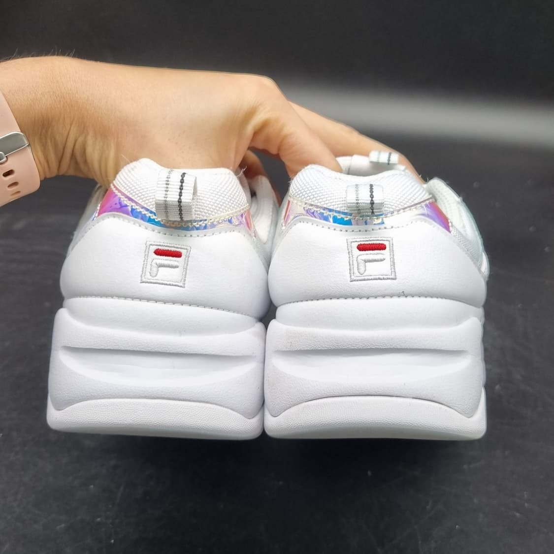 휠라 레이프리즘 여성운동화235. 상품이미지4