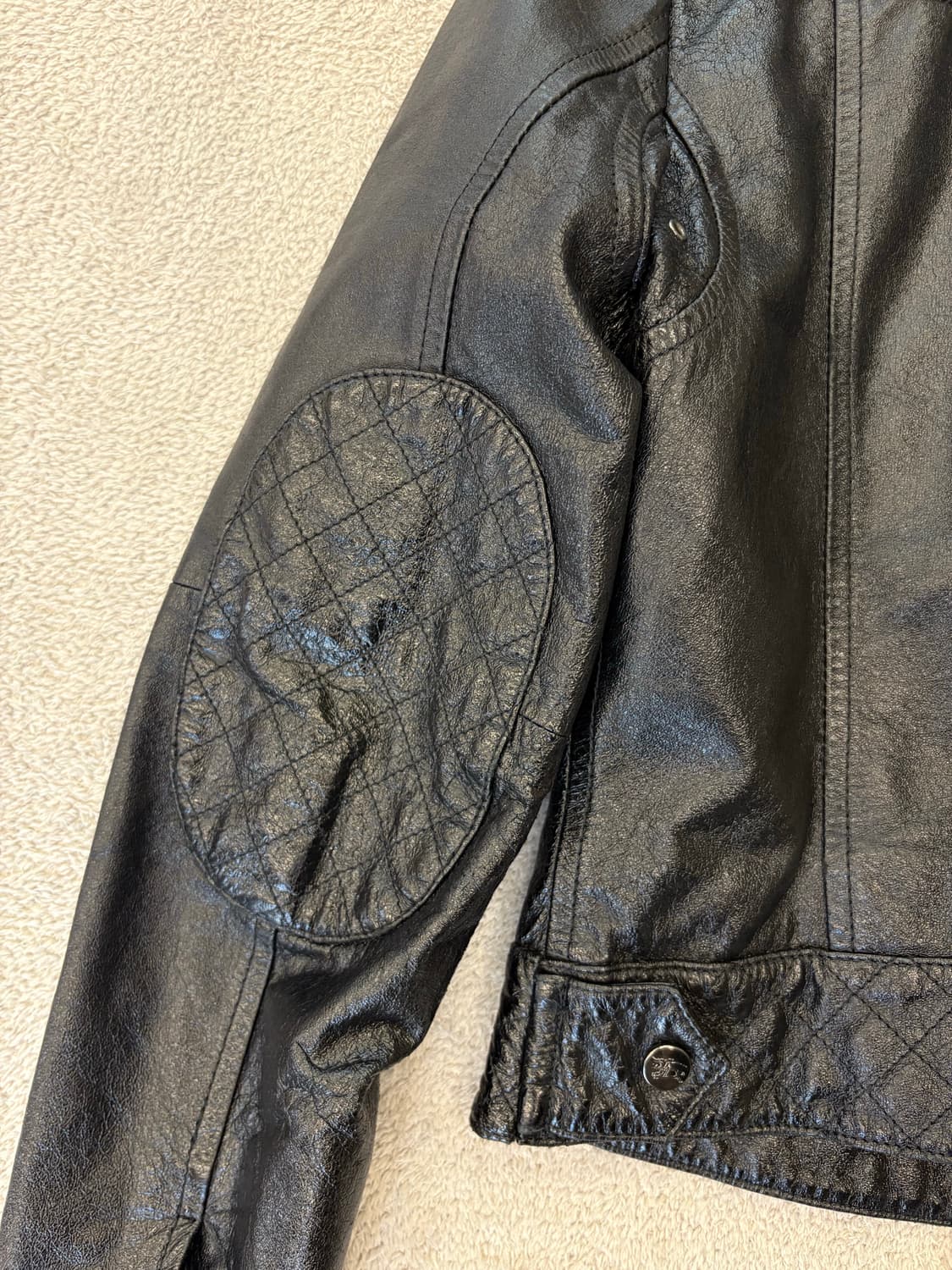 버버리 레더 크롭 자켓 상품이미지7