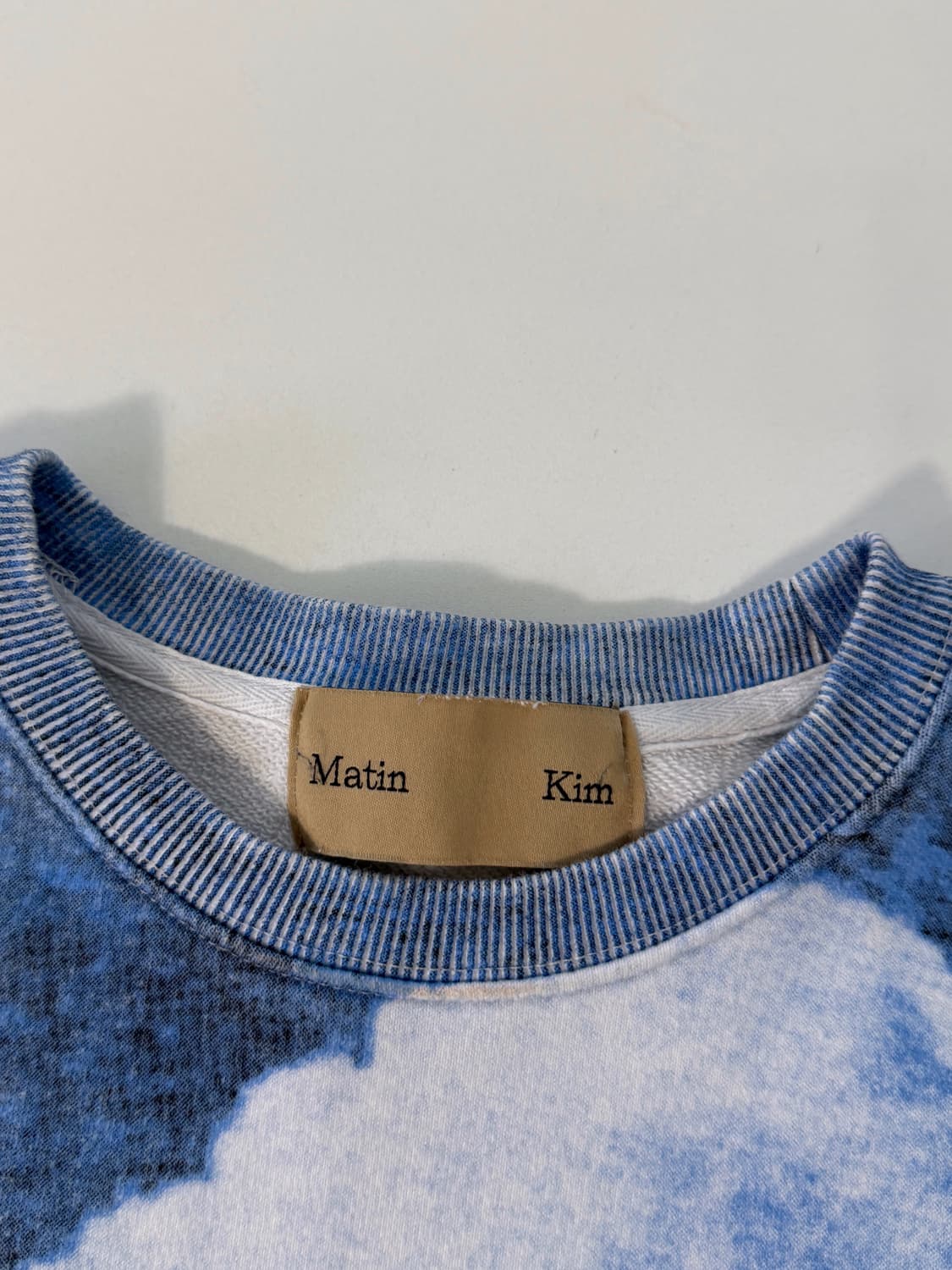 마뗑킴 루즈핏 클라우드 프린트 스웻 맨투맨 상품이미지4