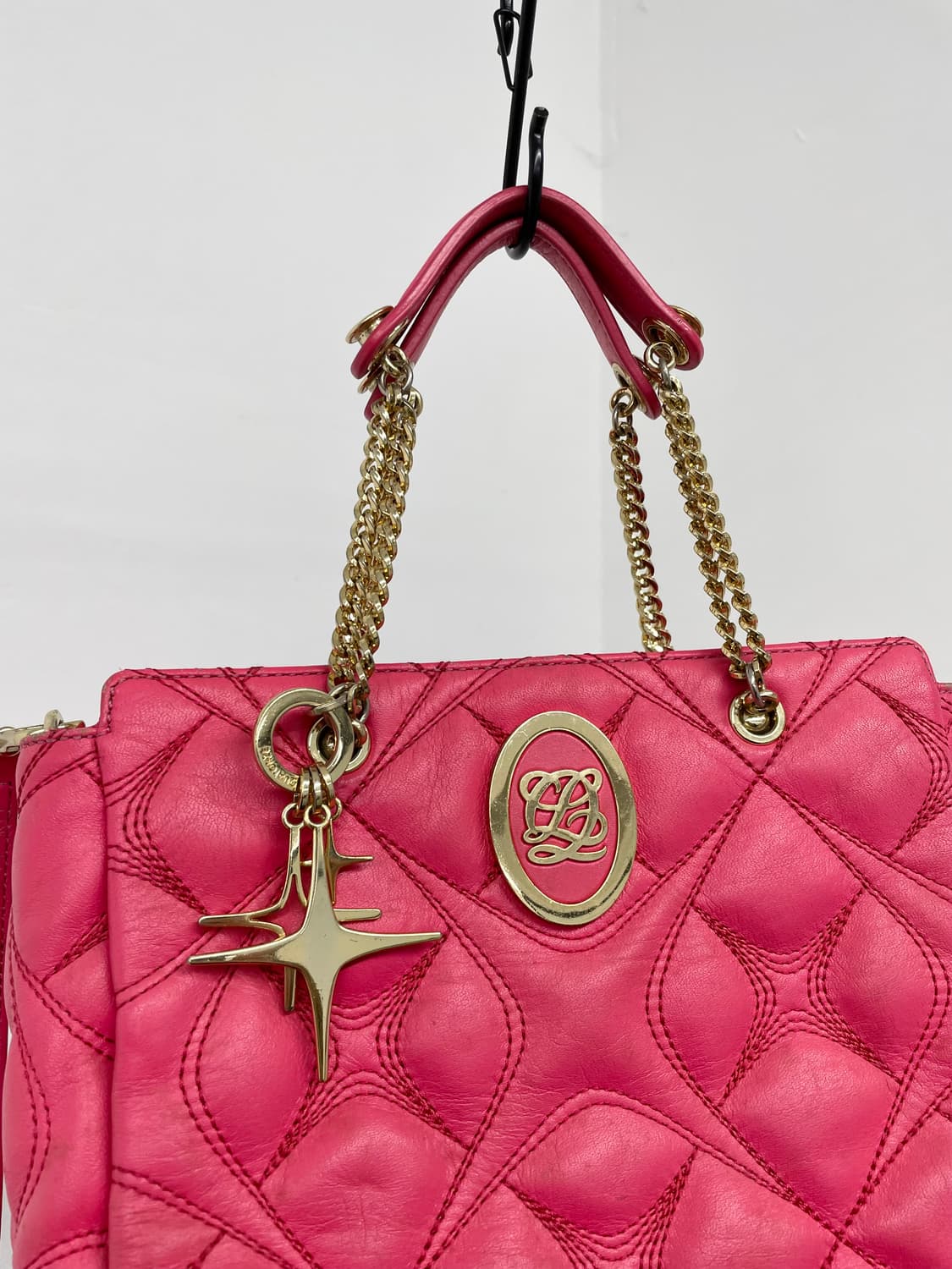 루이까또즈 갸루 키링 엠보 체인백💖 상품이미지3