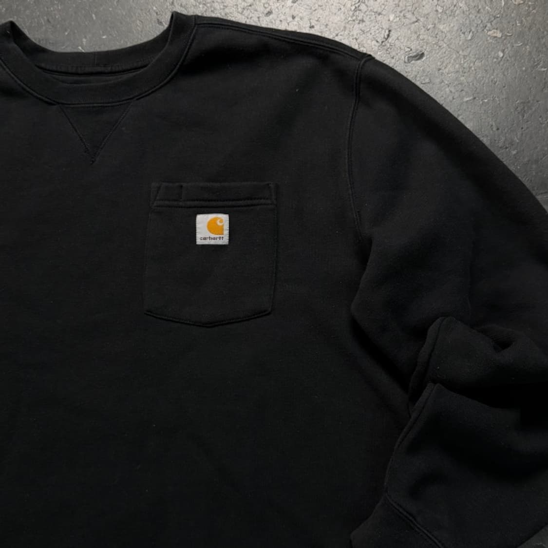 105 칼하트 포켓 맨투맨 상품이미지2