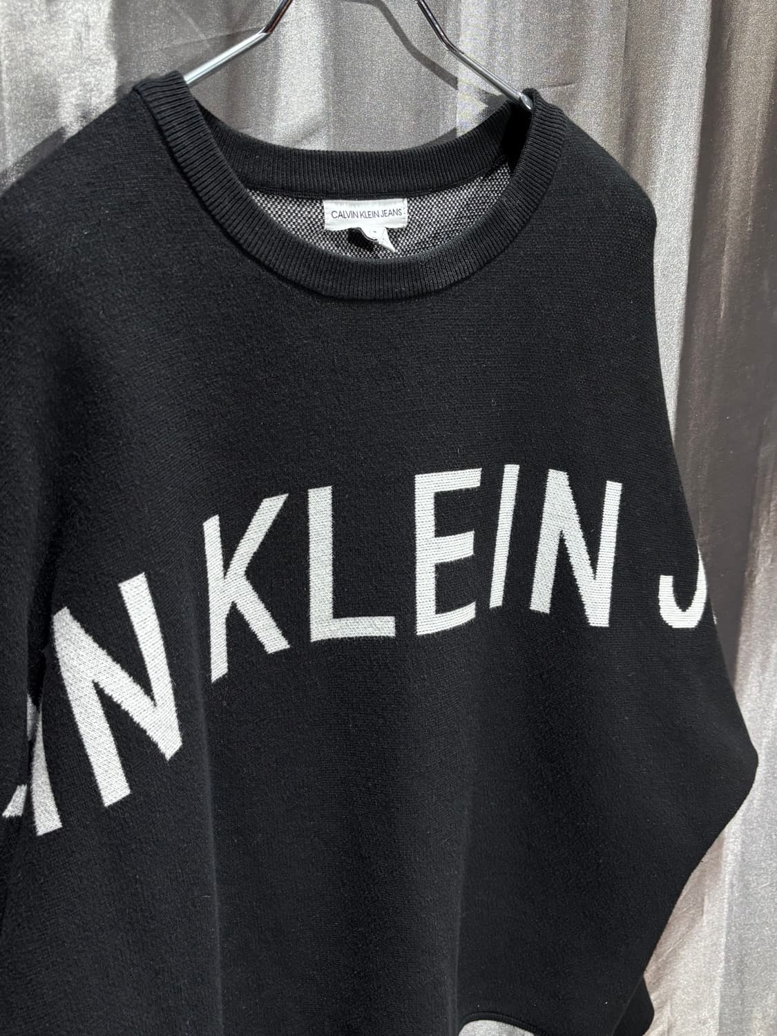 M 캘빈클라인 스펠링 블랙 니트 상품이미지4