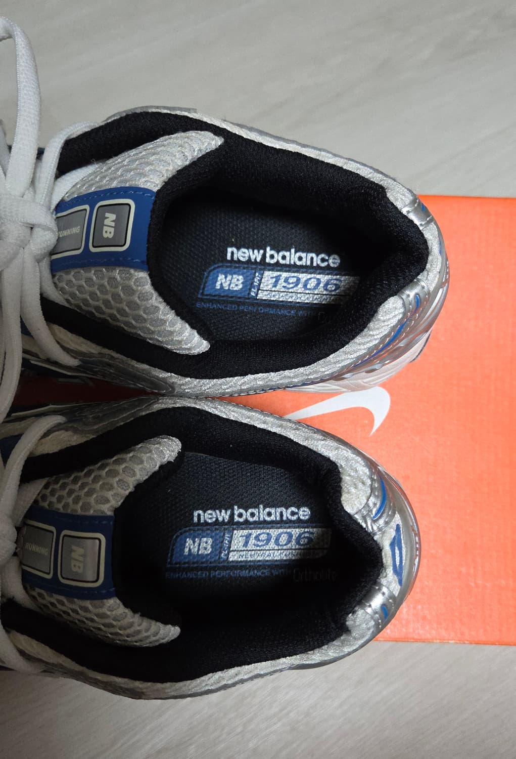 뉴발란스 1906r 메탈릭 실버 블루 상품이미지5