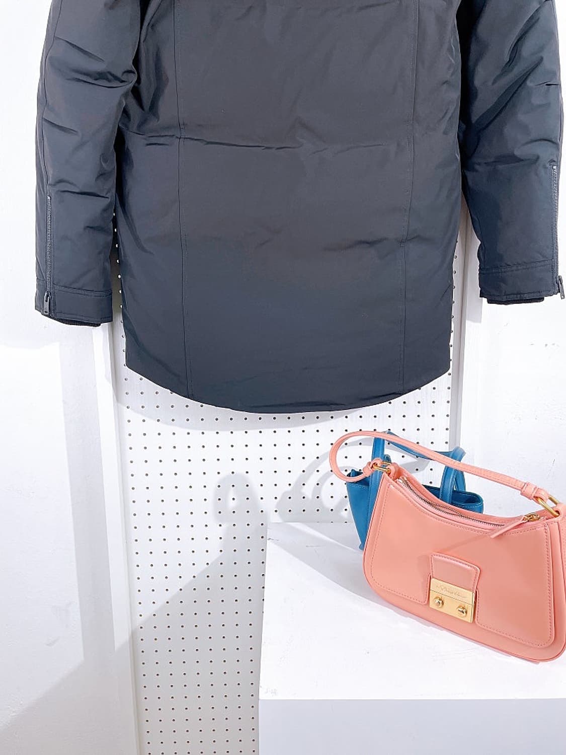 (정품/새상품) 무스너클 블랙 스틸 로고 구스다운 점퍼 상품이미지8