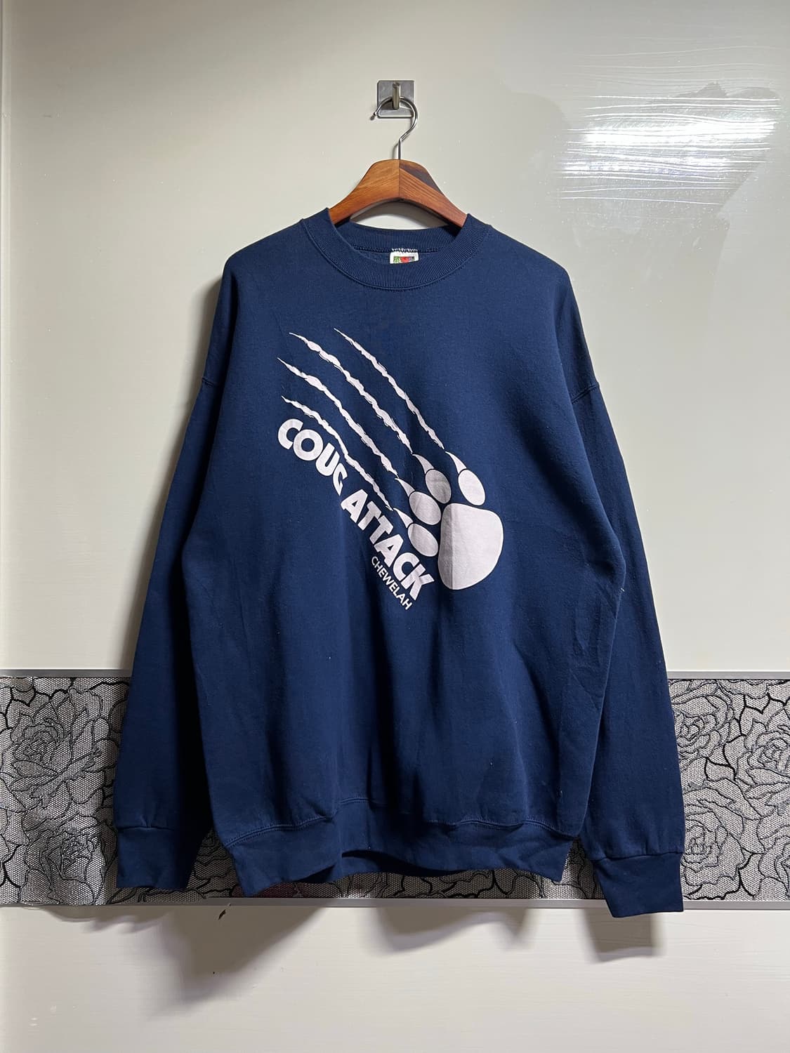 빈티지 프룻오브더룸 프린팅 맨투맨 상품이미지1