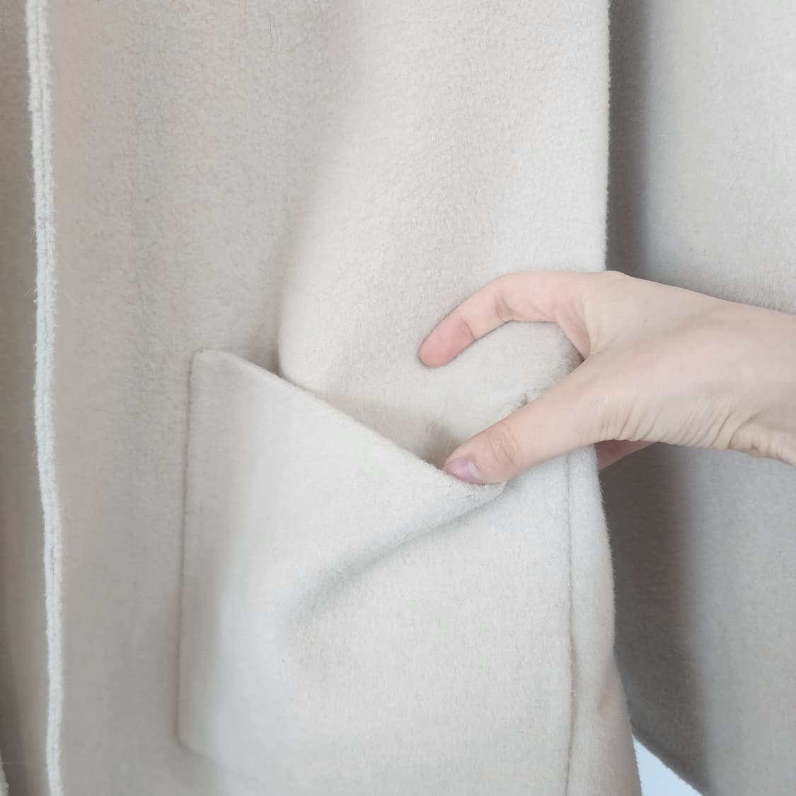 명품 퍼 후드 핸드메이드 코트 아이보리 상품이미지4