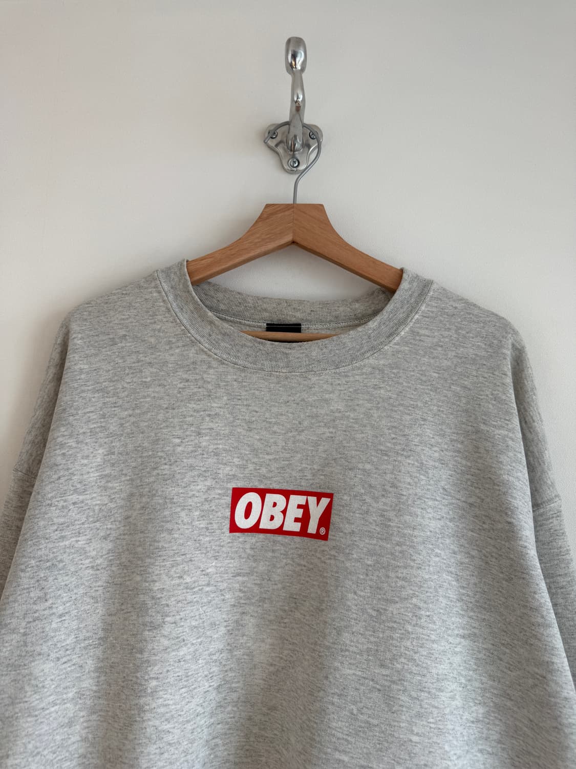 오베이(OBEY) 박스로고 맨투맨 상품이미지2