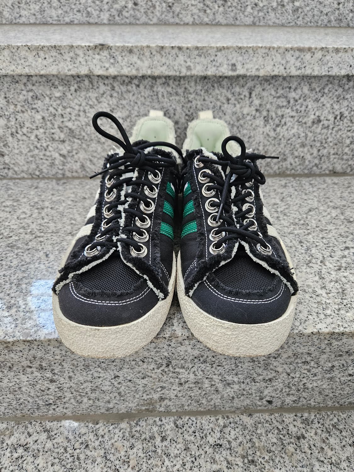 아디다스x송포더뮤트 캠퍼스 상품이미지1