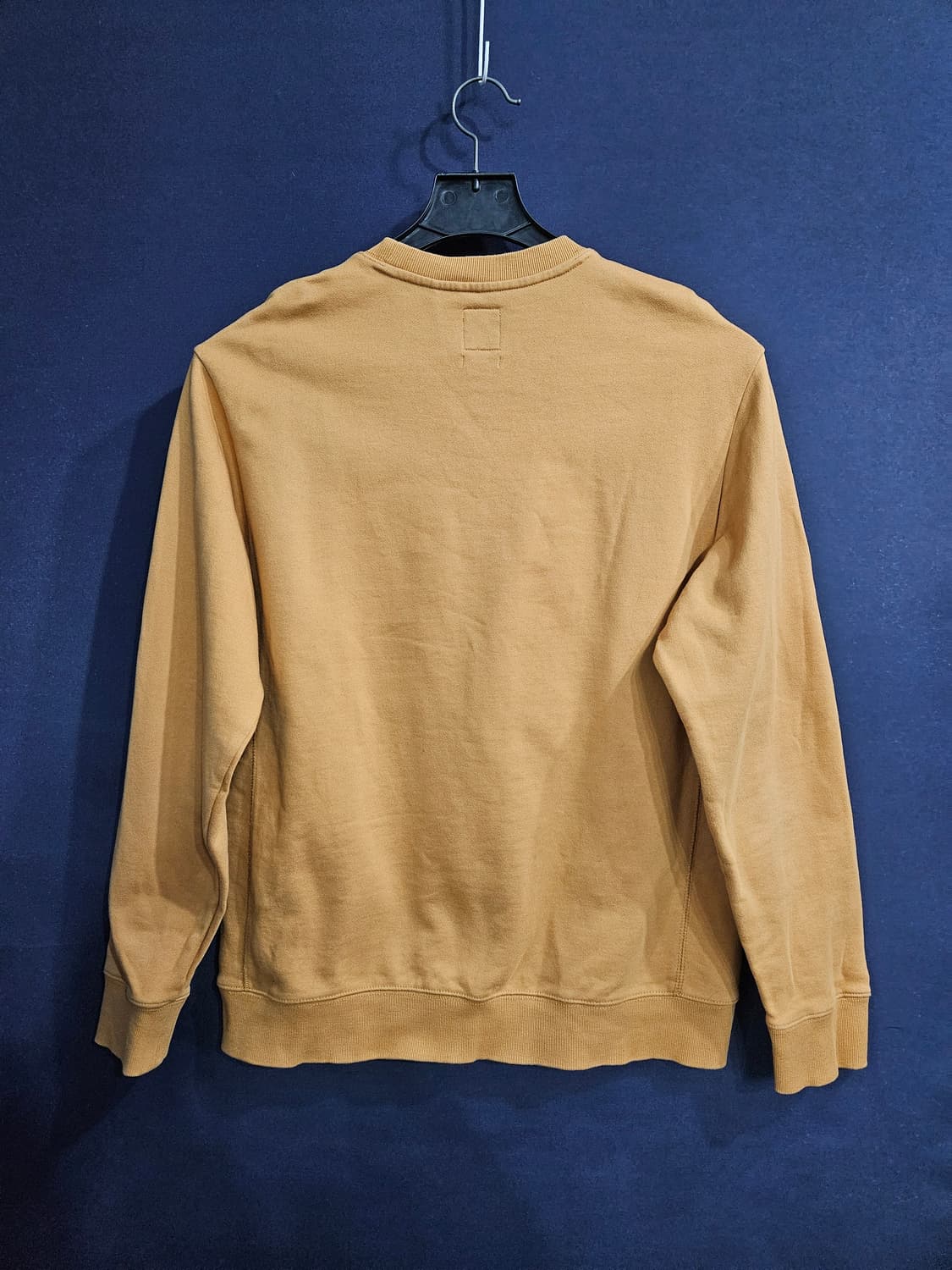 헤지스 카멜컬러 남성 105 맨투맨  상품이미지2