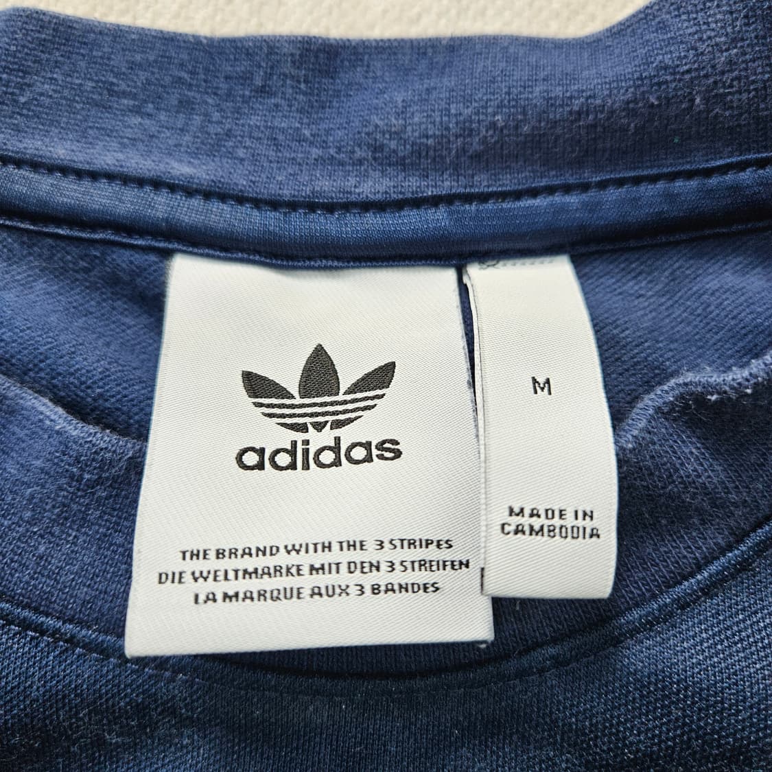 M 아디다스 오리지널스 아웃라인 맨투맨 0409Y 상품이미지3