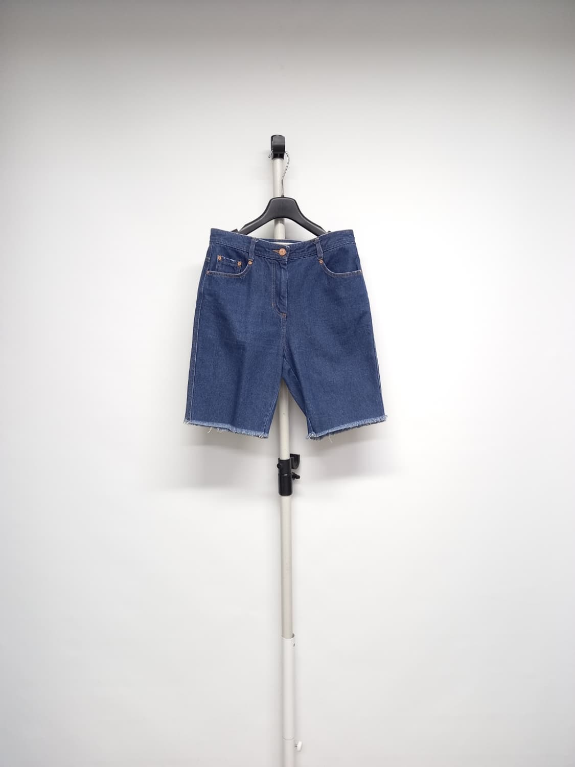럭키슈에뜨 춘하 5부 데님 반바지 38 28.29 상품이미지1