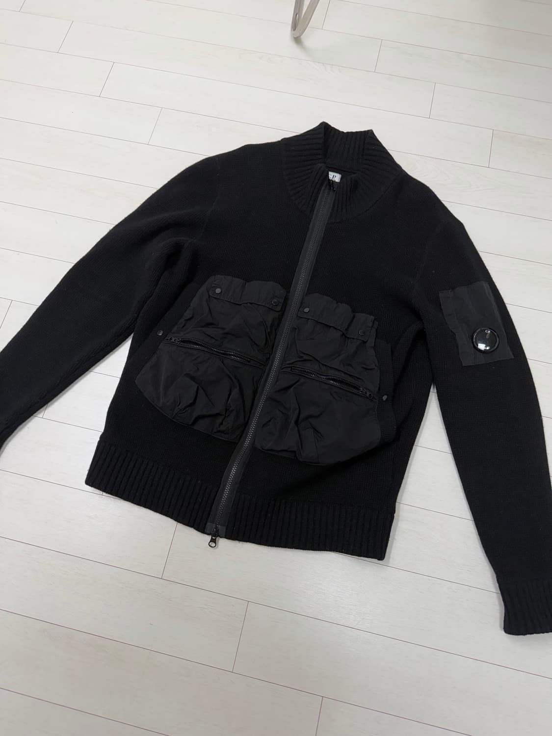 백화점텍) cp컴퍼니 집업 니트 105 사이즈   상태 9.3/10 고글 상품이미지1