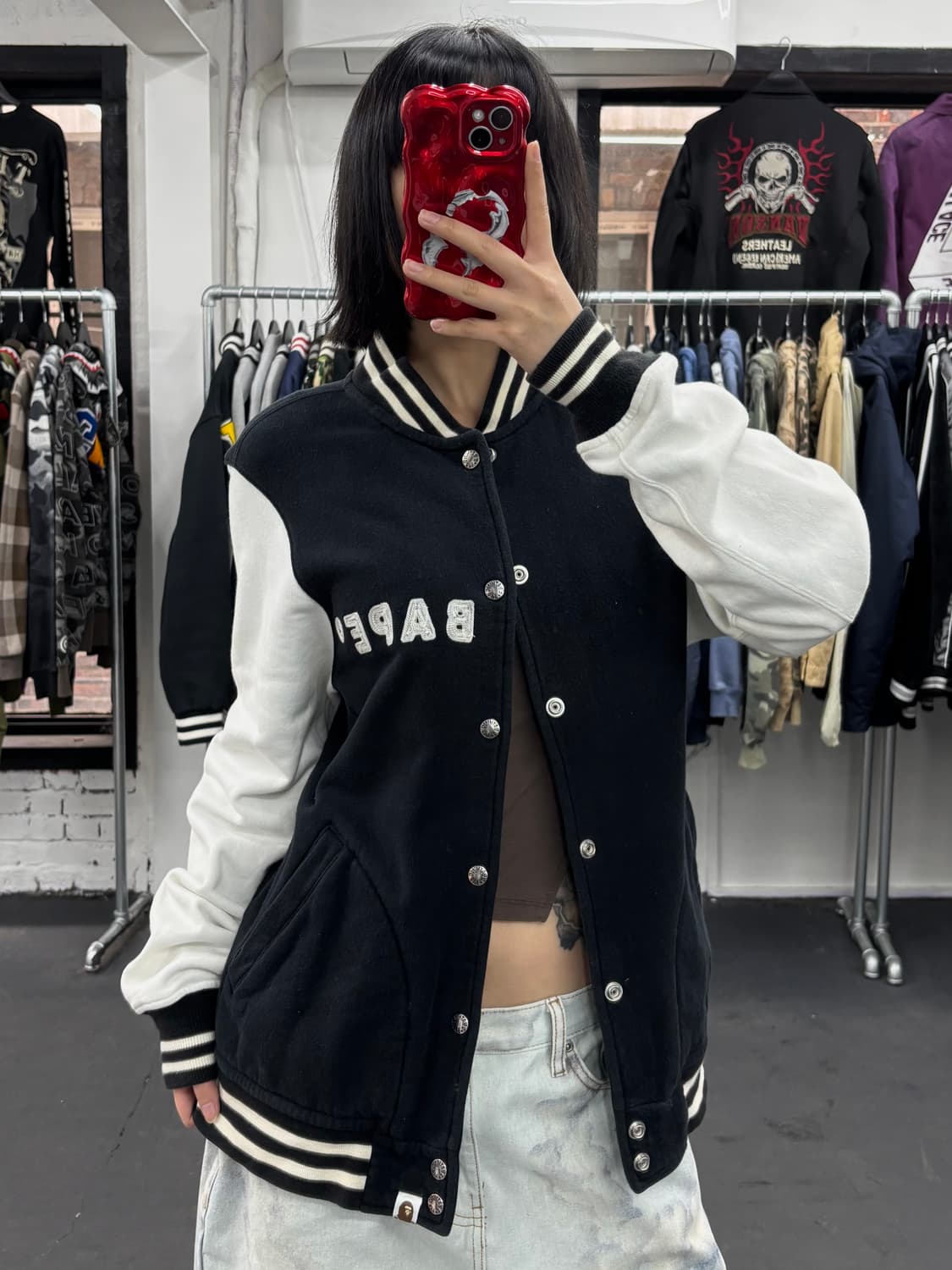 베이프 빅사루 바시티 자켓 상품이미지3