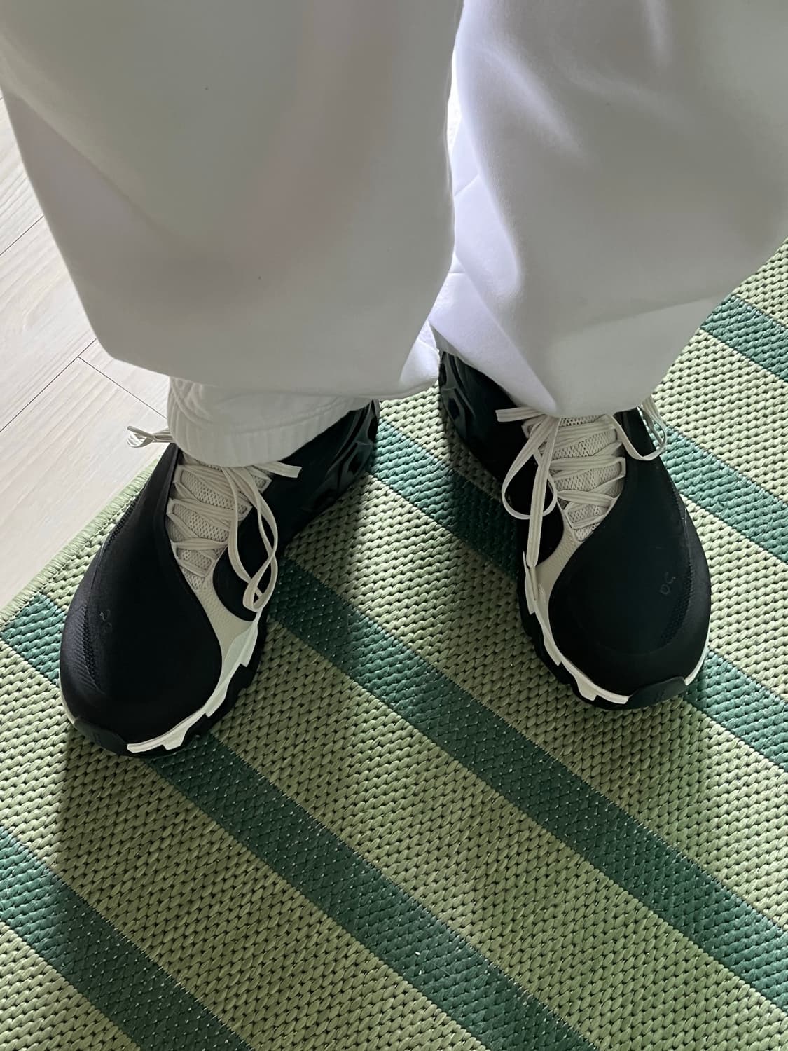 파프 온러닝 콜라보 255사이즈 상품이미지2