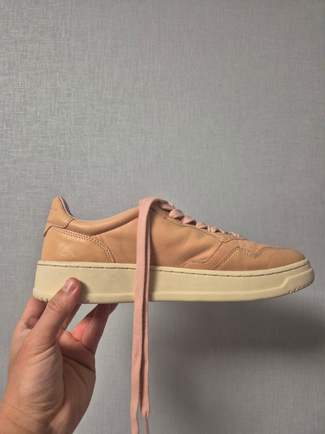 [새상품/280] 오트리 메달리스트 로우 고트스킨 스니커즈 핑크 상품이미지3