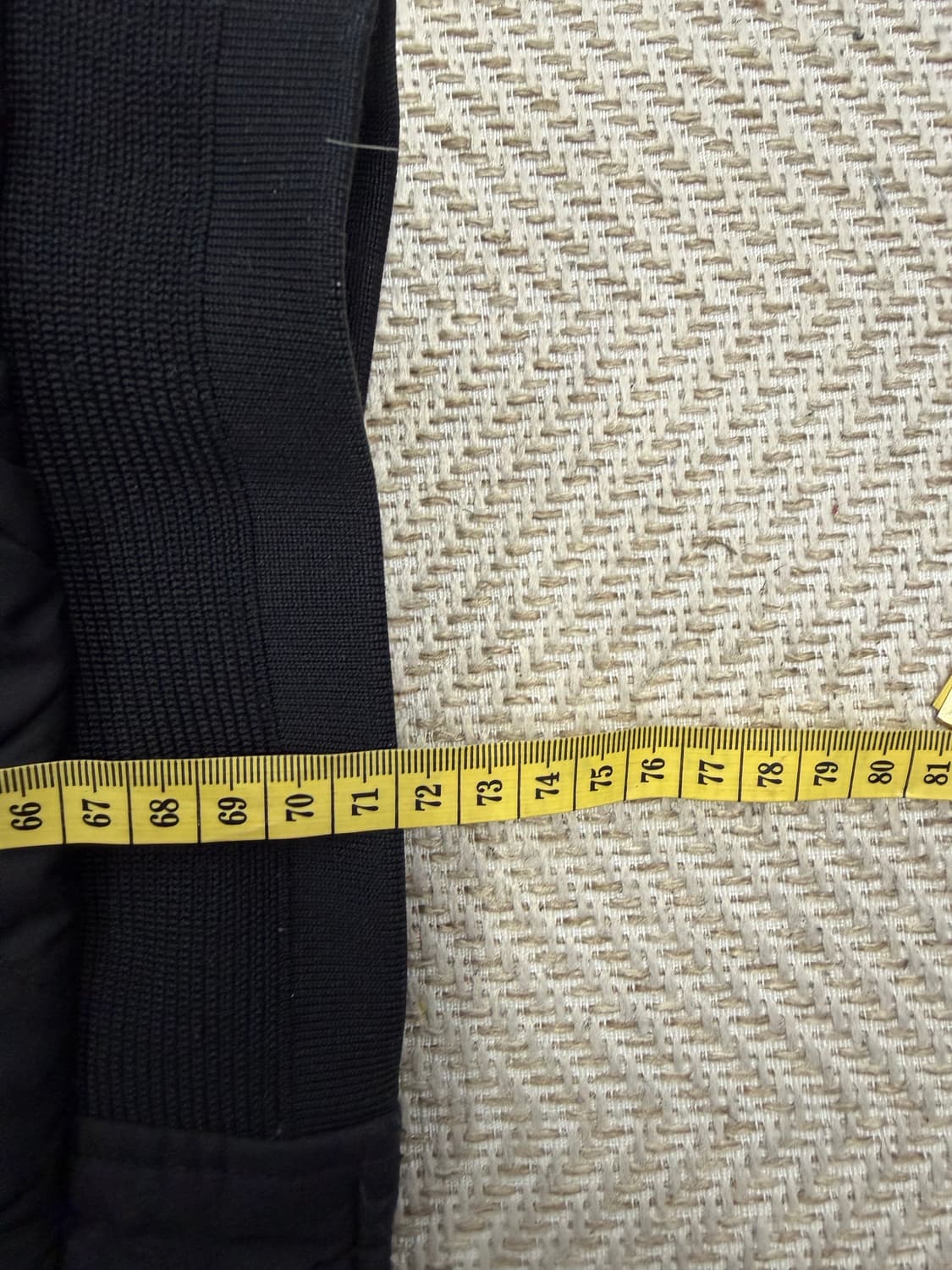 정품) 디스커버리 남성 퀼팅 봄버 블랙 패딩 105 상품이미지9