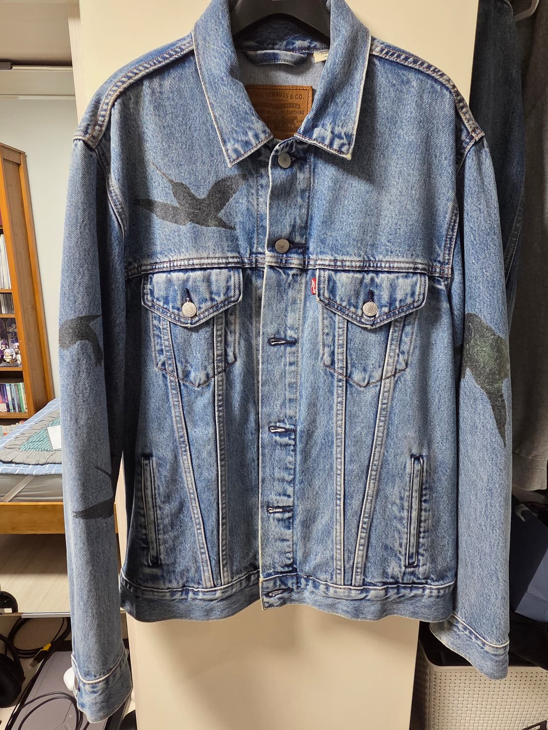 리바이스 버드 프린팅 데님자켓 상품이미지1