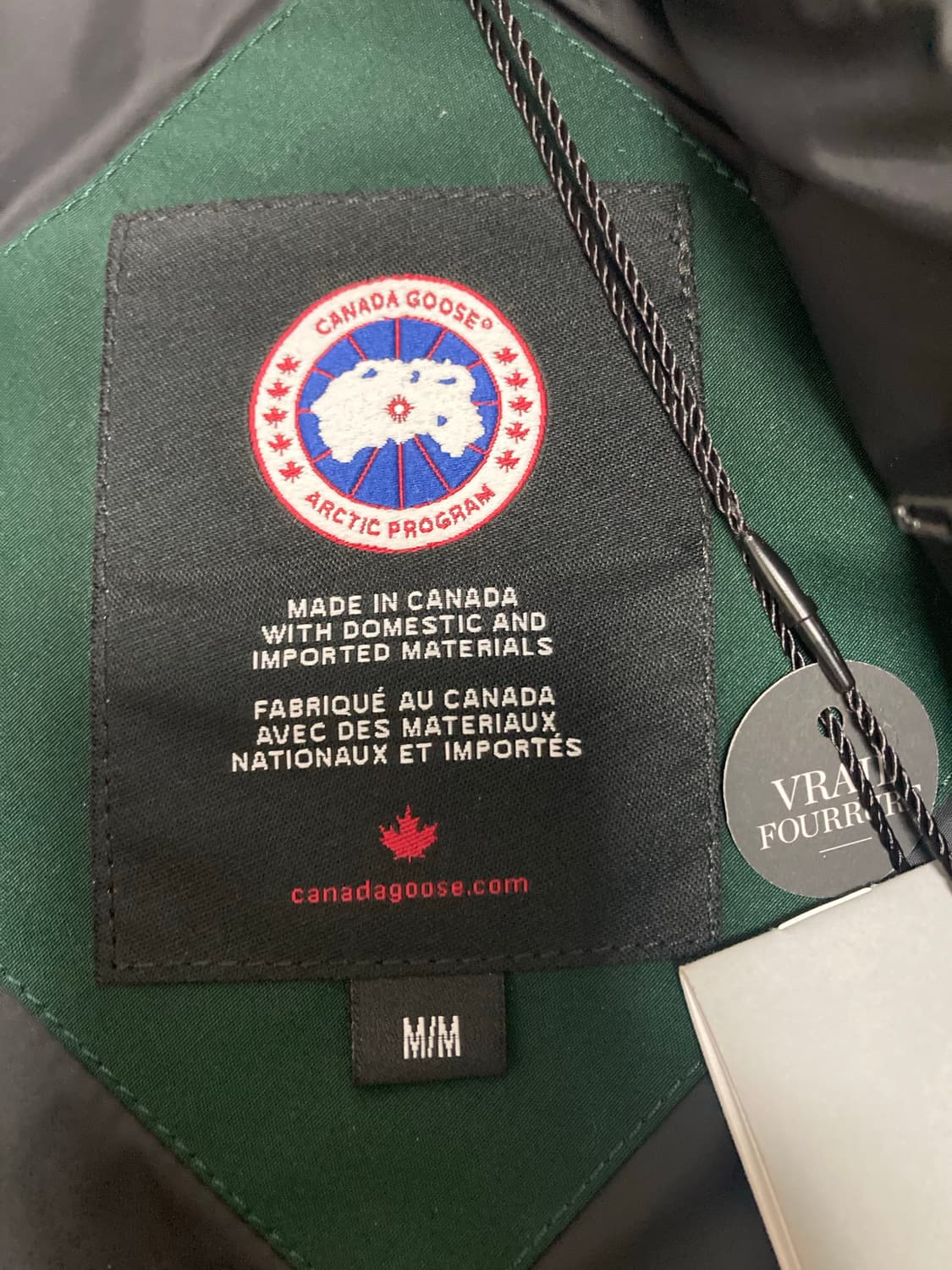 캐나다구스 카슨 칼슨 인터핏 M 새제품 상품이미지4