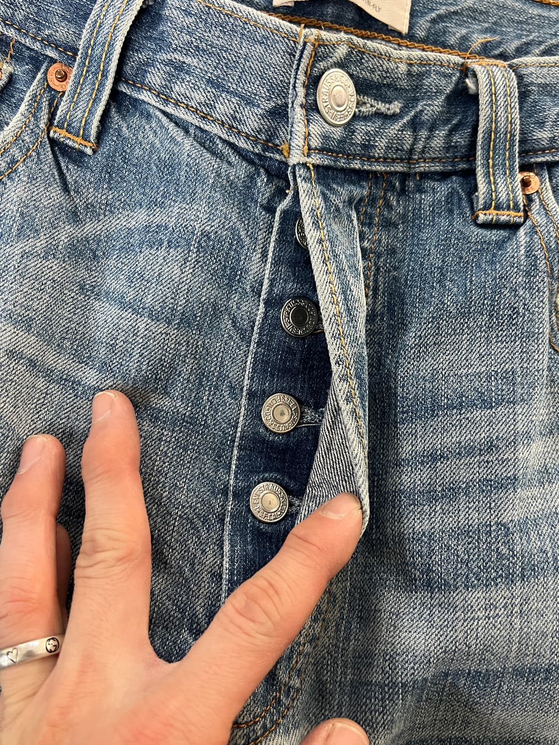 Levis 리바이스 501 버튼 플라이 연청 데님 팬츠 상품이미지7