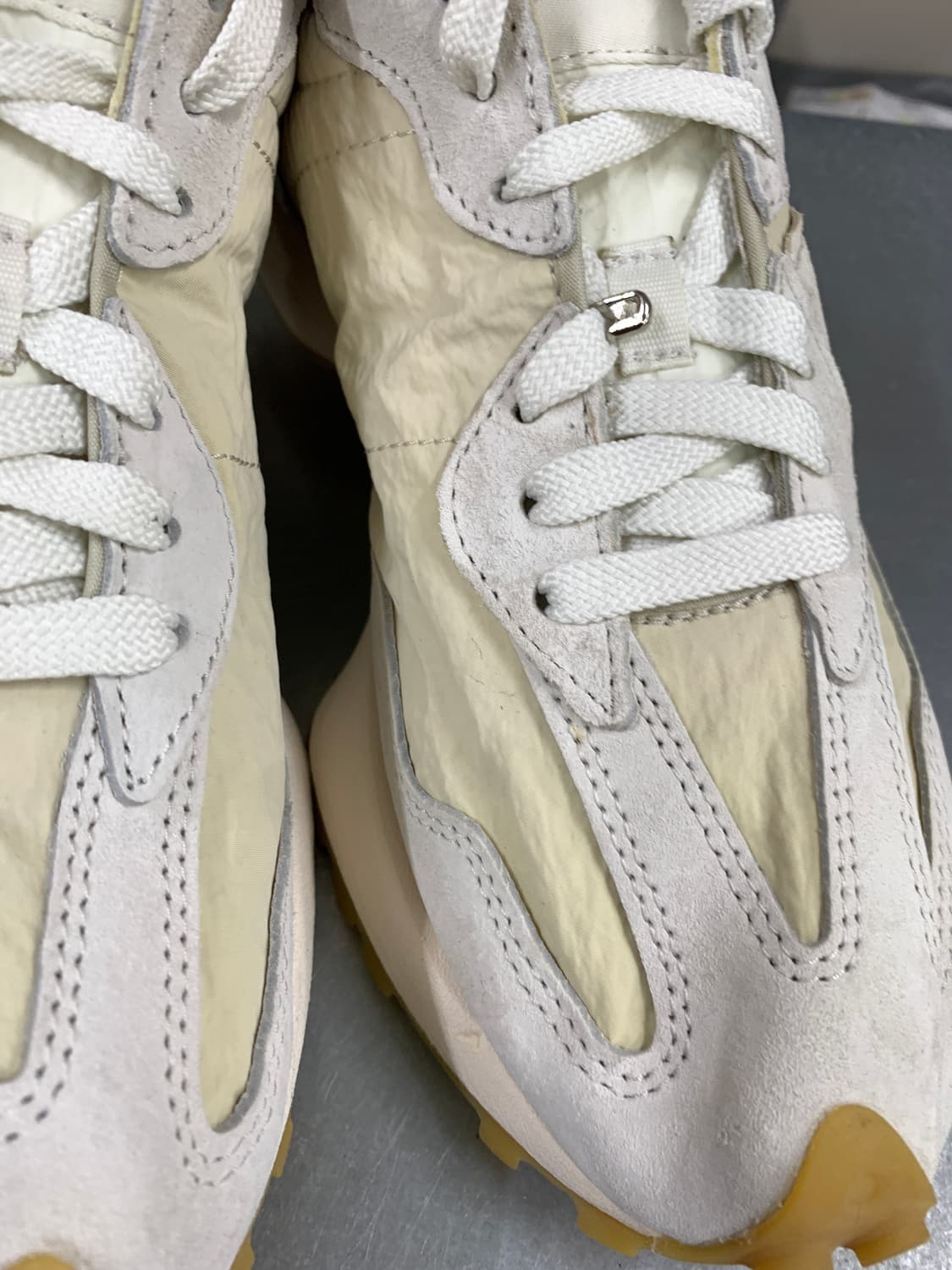 뉴발란스 327 클린 빈티지 문빔 260 상품이미지5