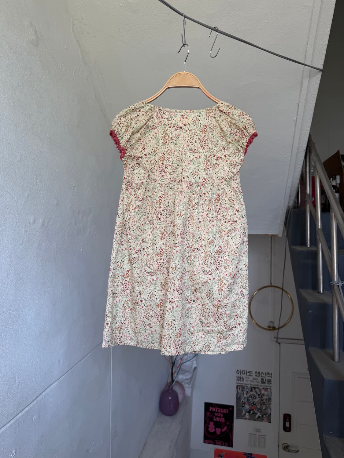 모리 플라워 퍼프 소매 블라우스 상품이미지5