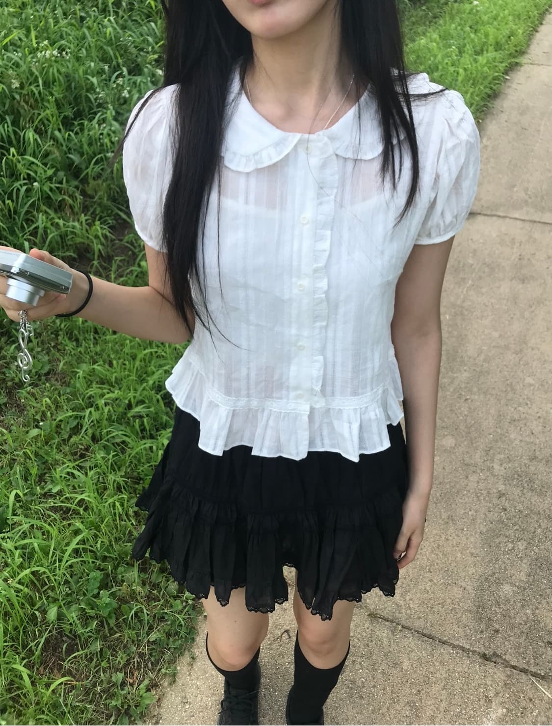 라운드카라 프릴 블라우스 반팔 셔츠 상품이미지2