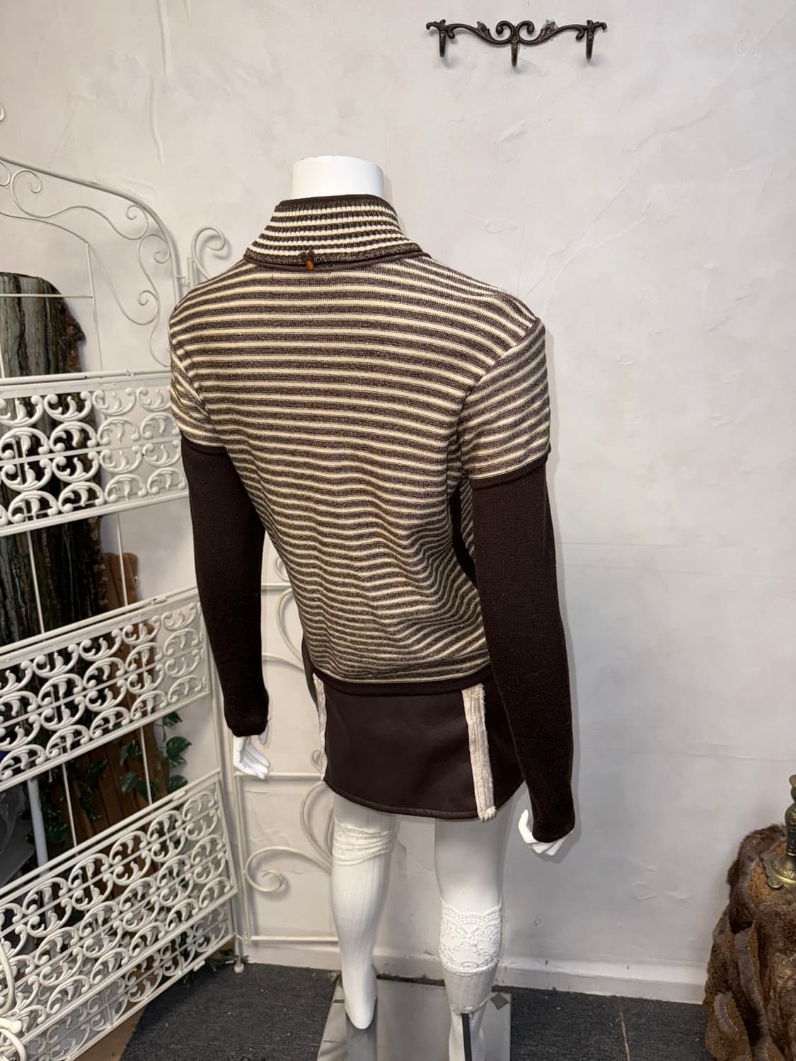 Dark brown stripe pocket layered knit 상품이미지3