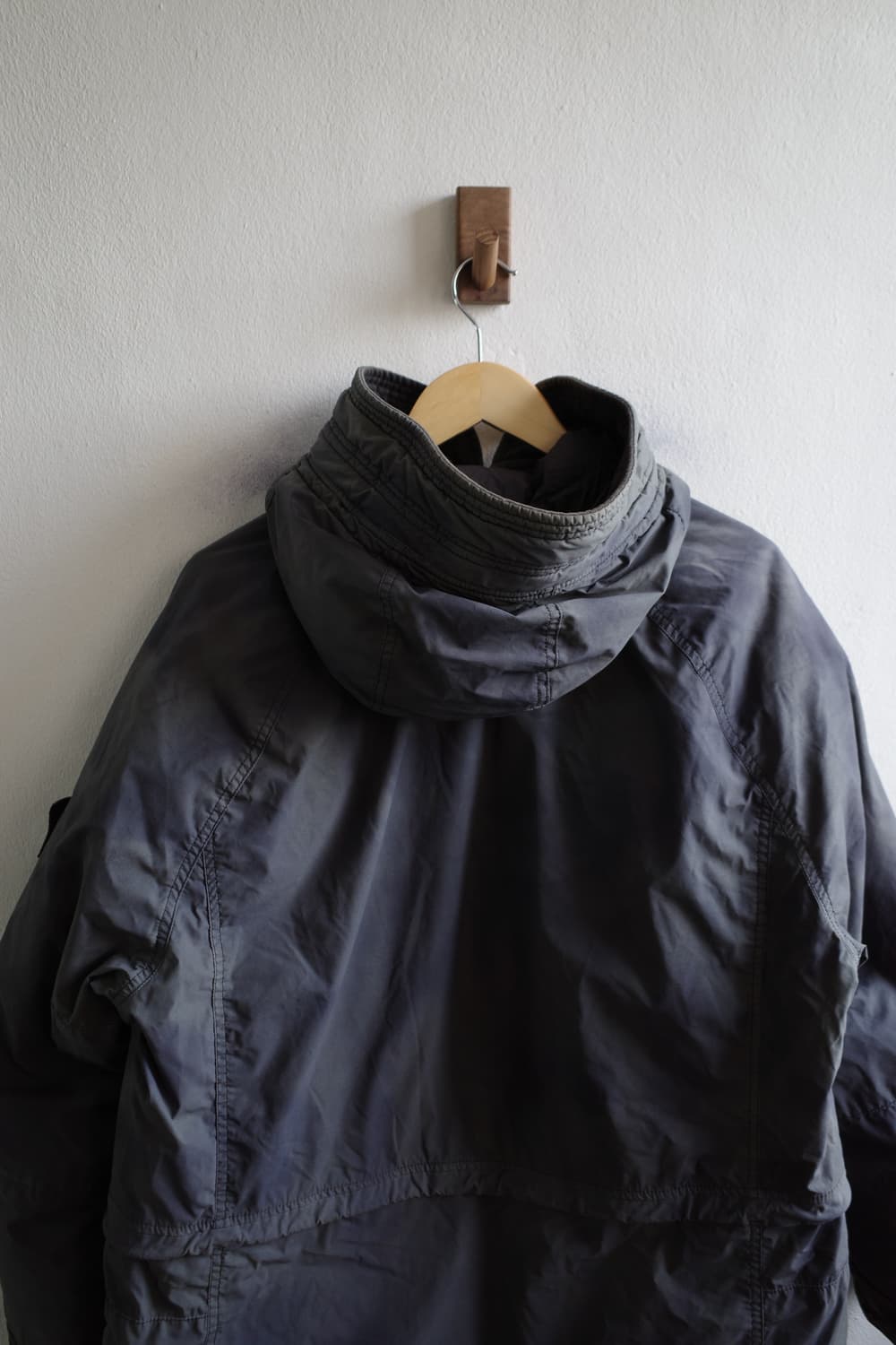 스톤아일랜드 마이크로 랩스 파카 상품이미지9