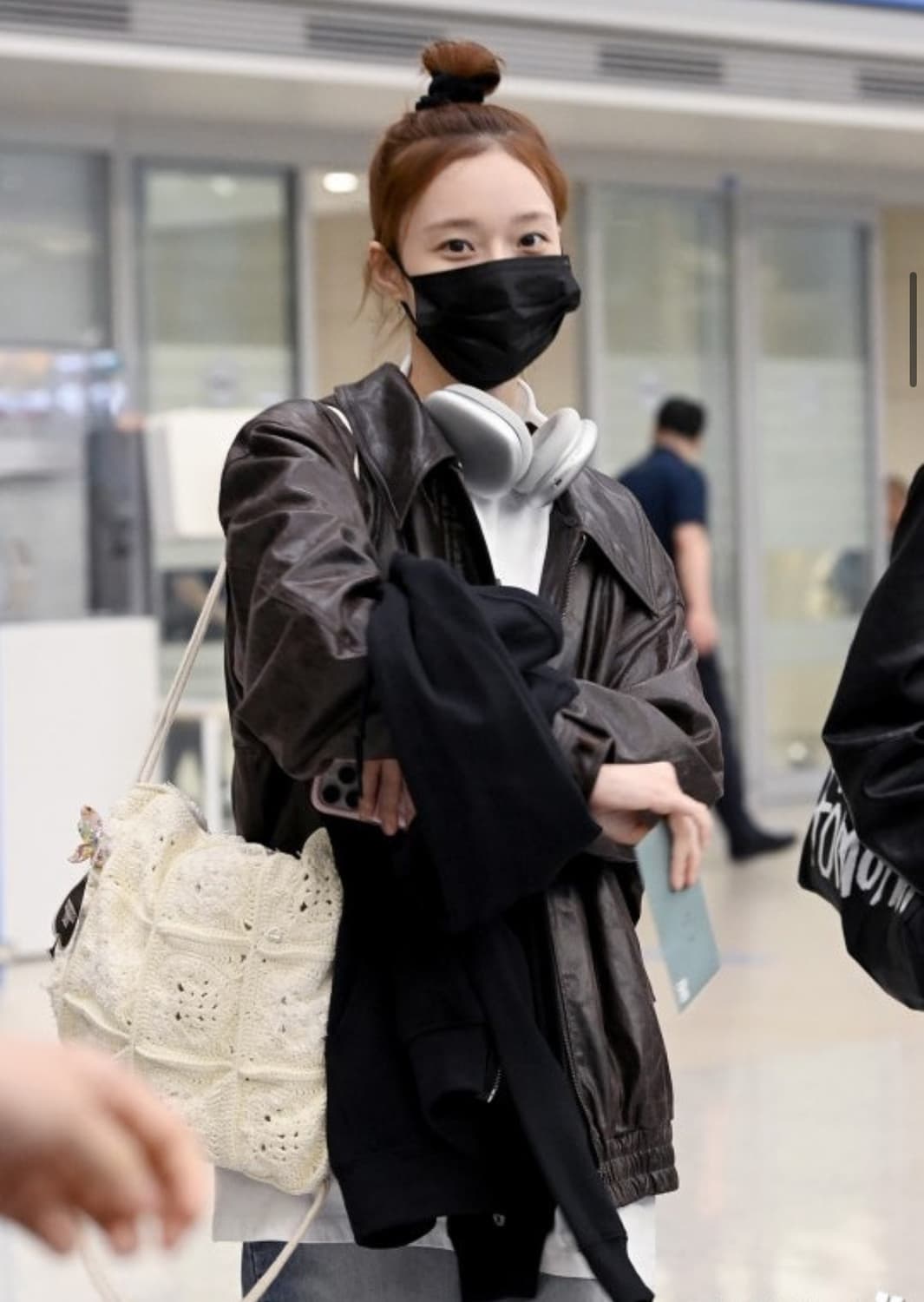 오버듀플레어 크랙 레더 블루종 가죽자켓 블랙 상품이미지2