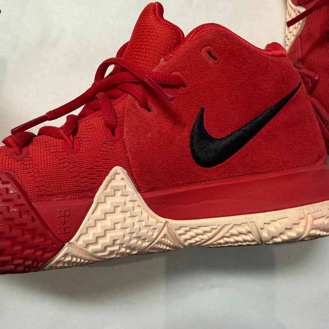 Nike 카이리 4 차이니스 뉴 이어 (250) 상품이미지7