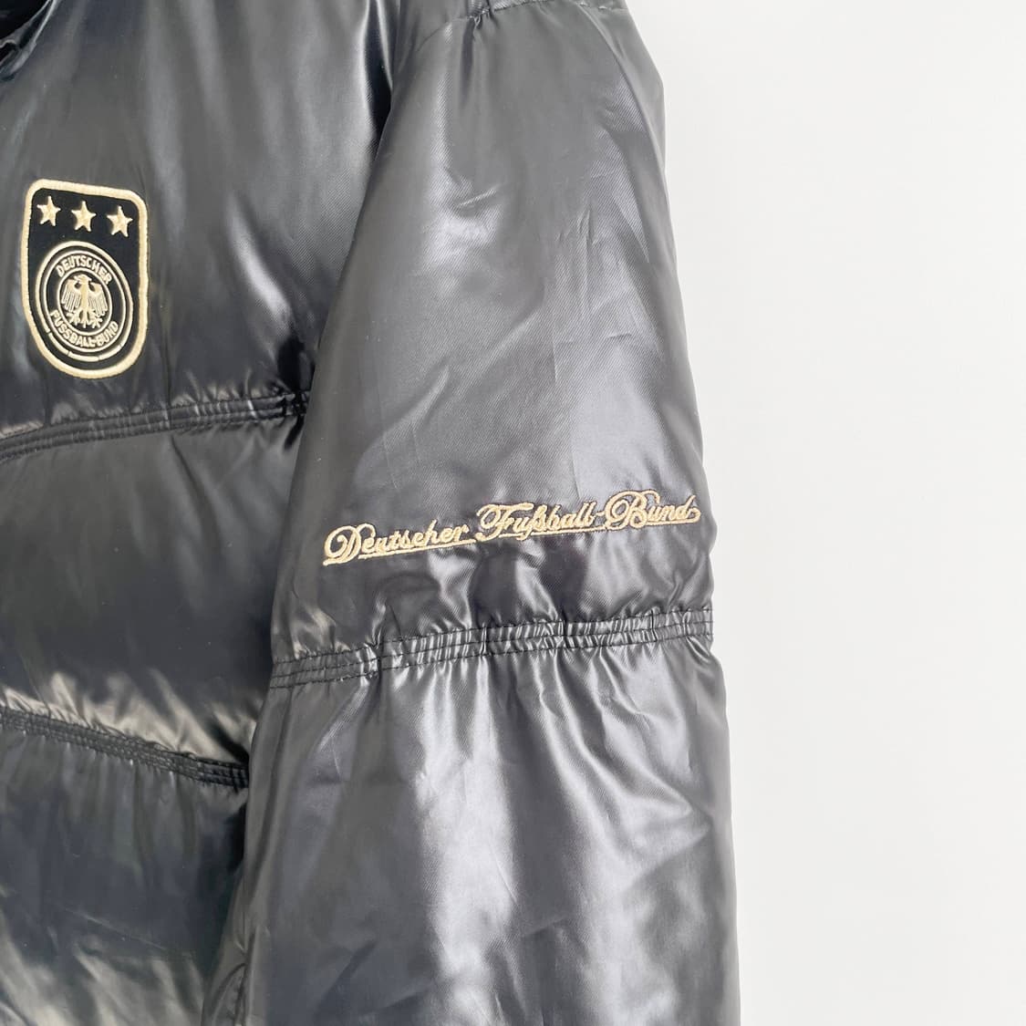 D2 아디다스 올드스쿨 독일 유광패딩점퍼 110사이즈 상품이미지6