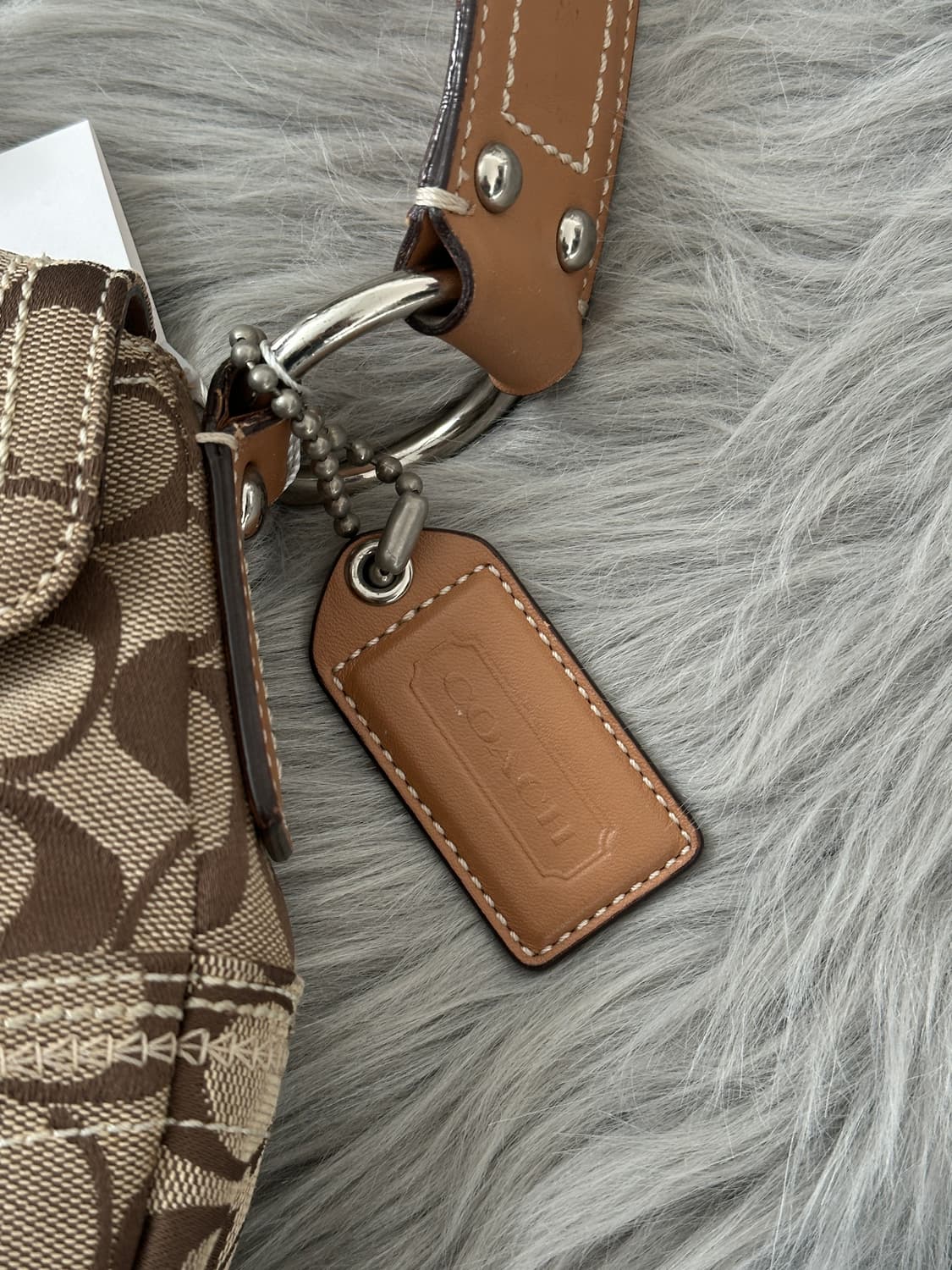 코치 자카드 버클 호보백 상품이미지3