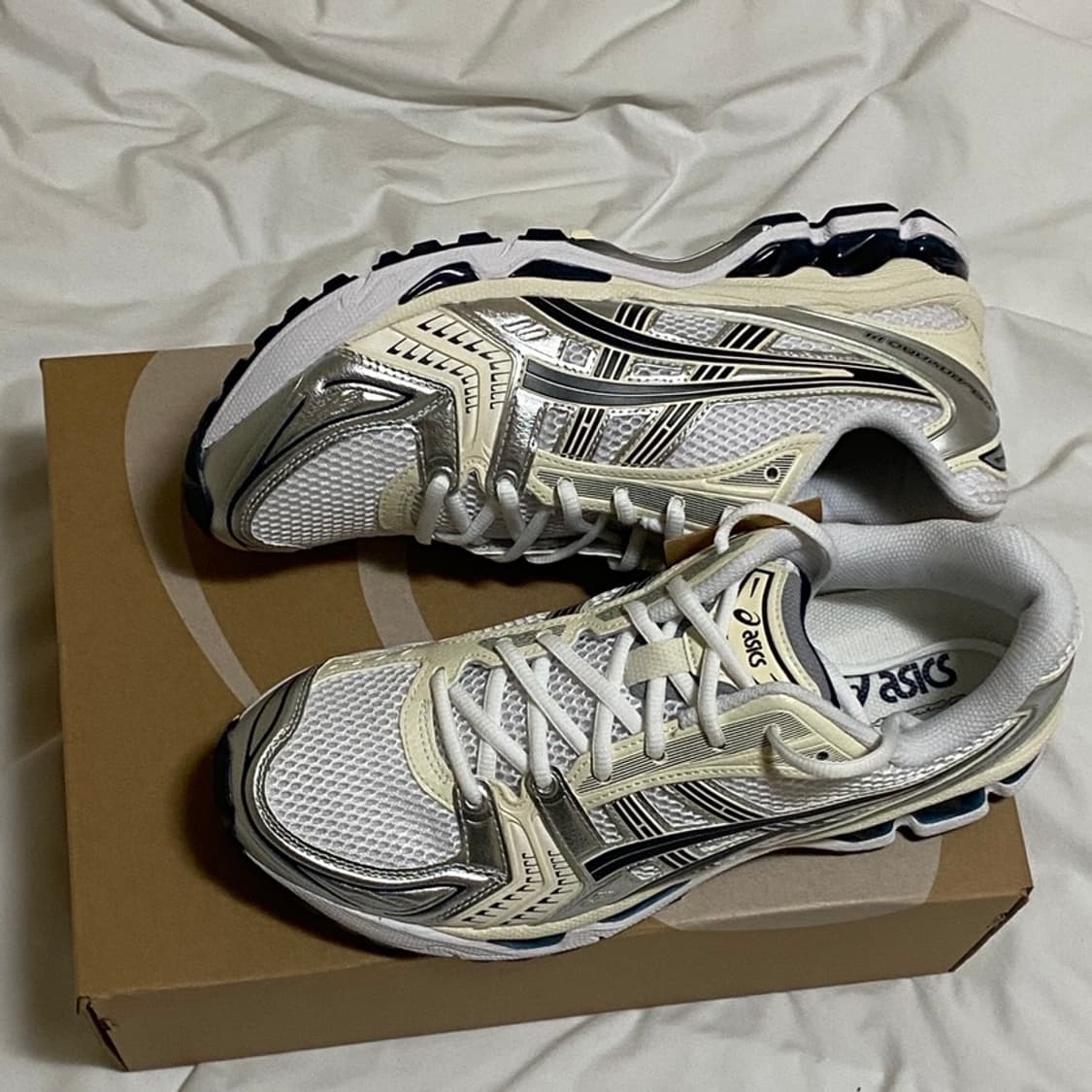 아식스 젤카야노14 화이트 미드나잇 w280 상품이미지1