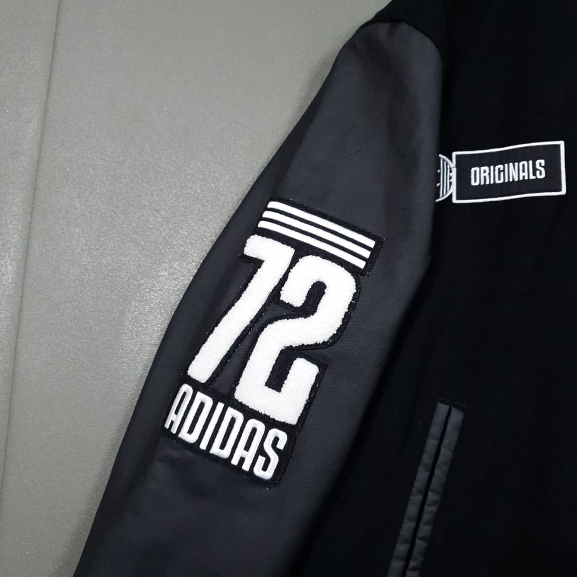 실측 M 아디다스 오리지널 트레포일 패치 자수 누빔 바시티 스타디움 자켓 상품이미지3