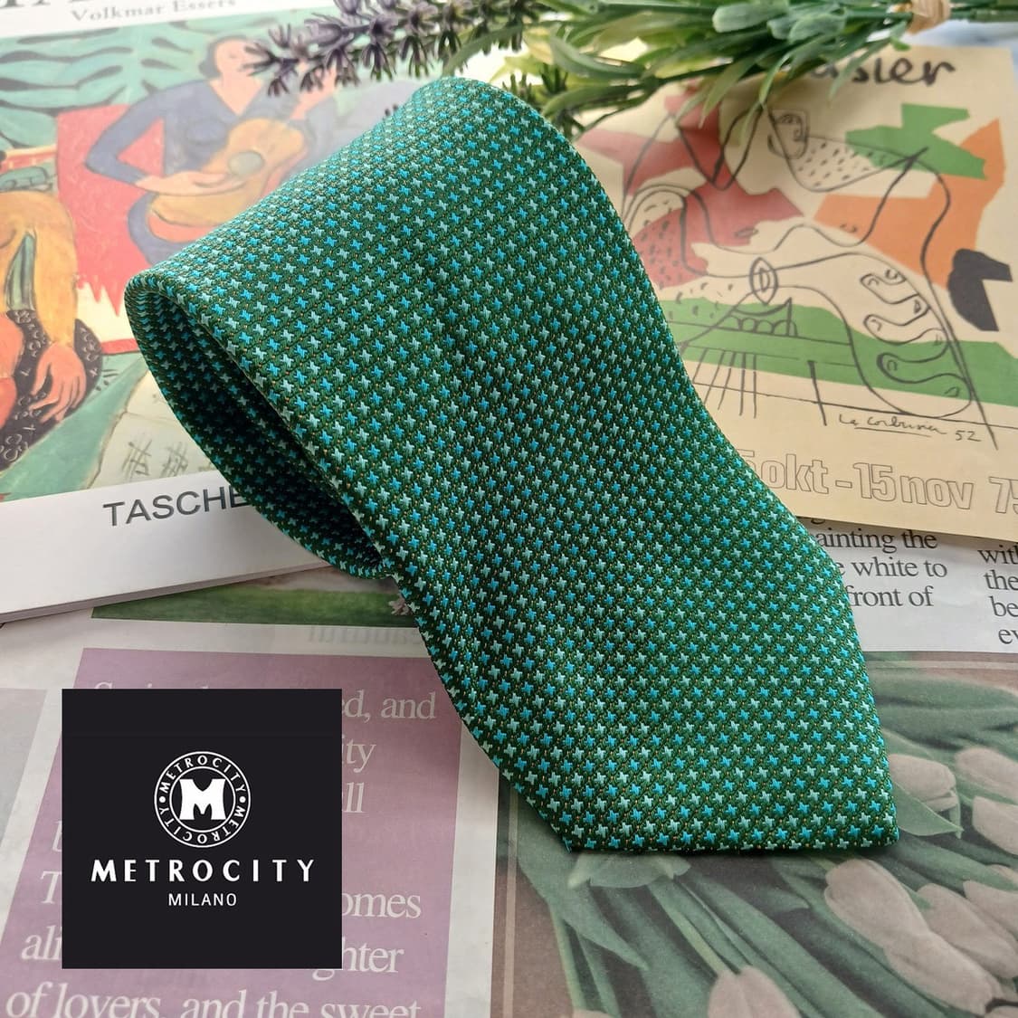 메트로시티 실크 마이크로 패턴 넥타이 8.5cm A+등급 A18628
 상품이미지1